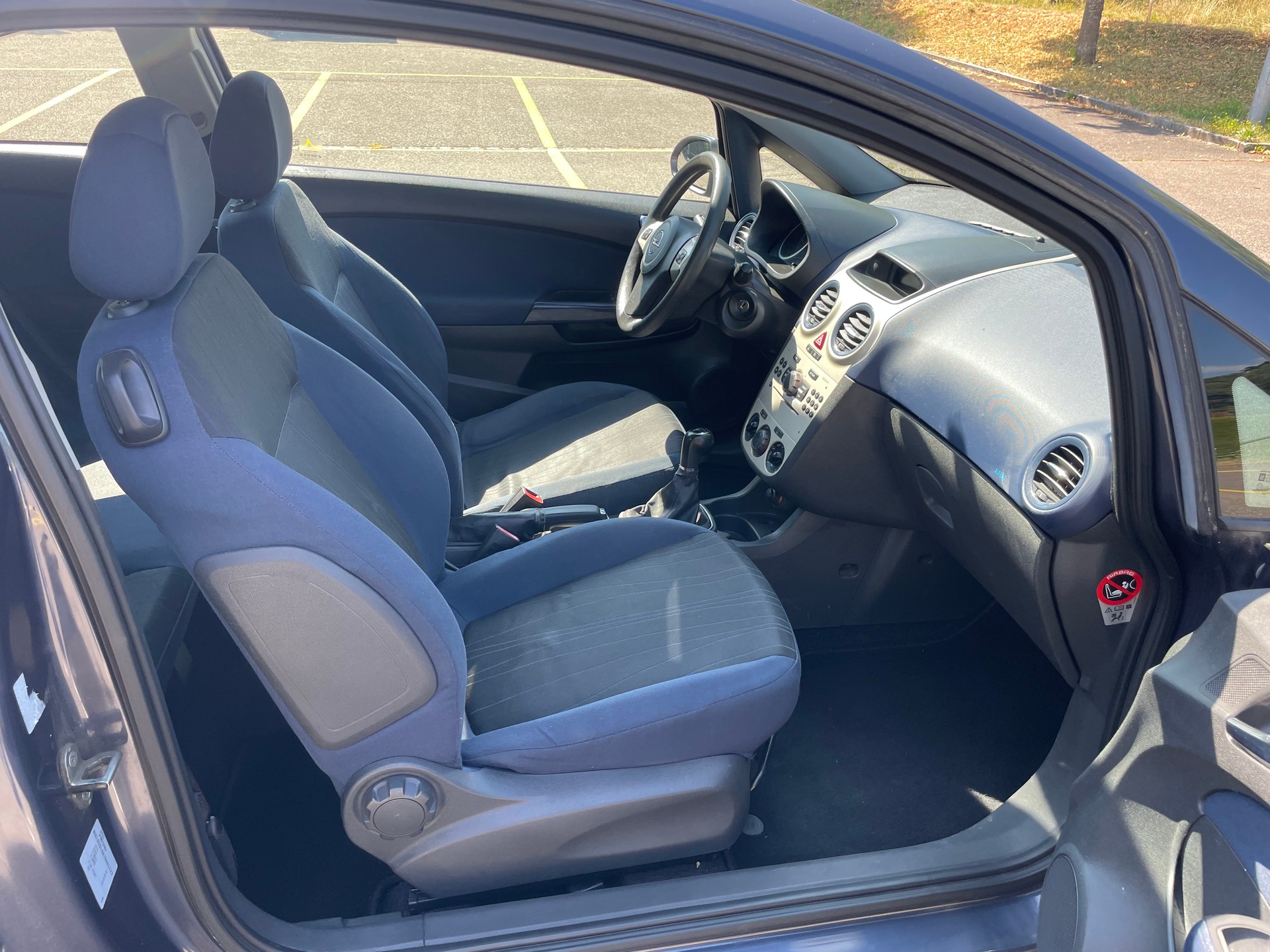 OPEL Corsa 1.2 TP Enjoy-image-11