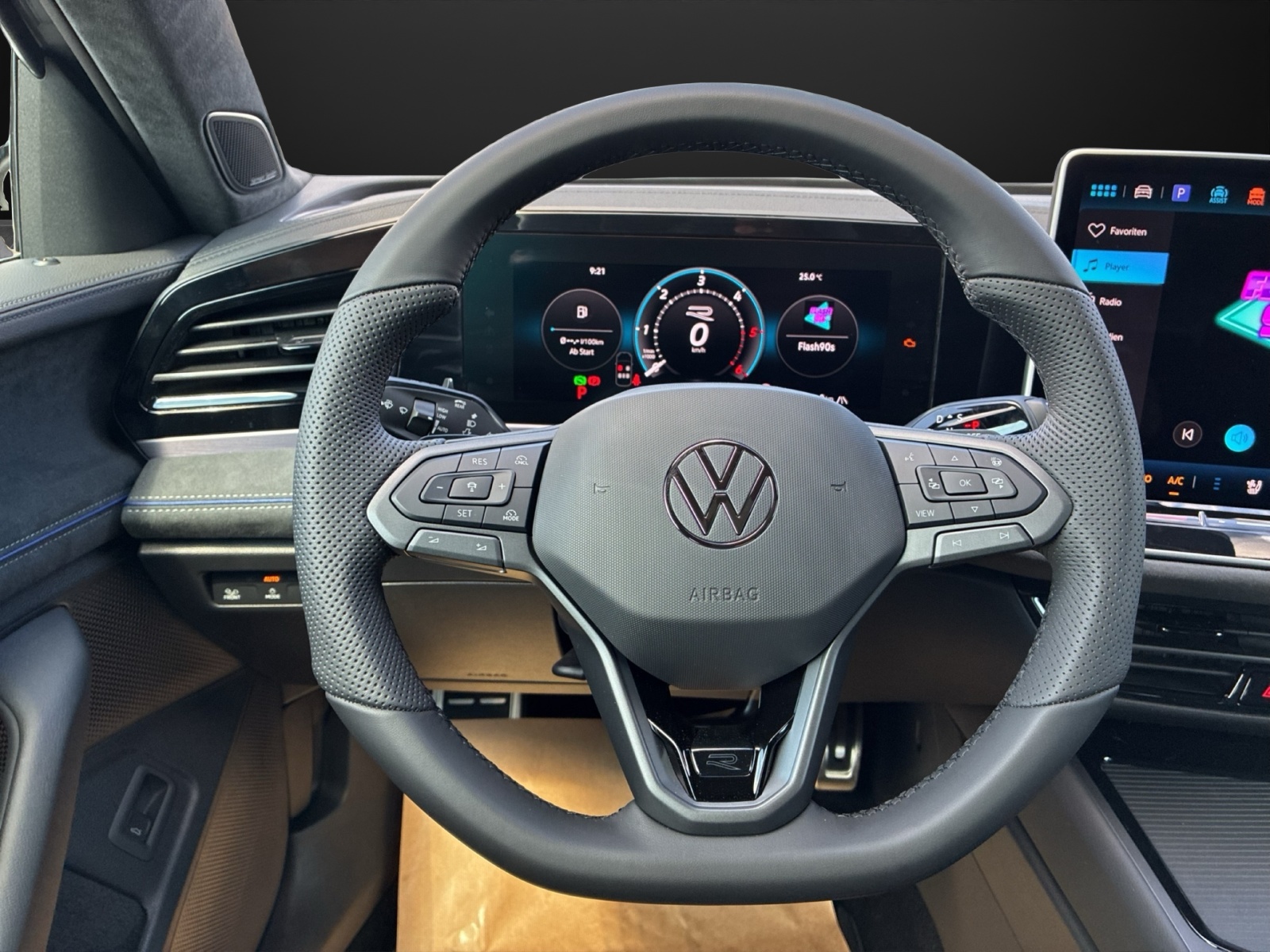 VW Passat Variant 2.0 TDI evo R-Line 4 Motion DSG-image-10