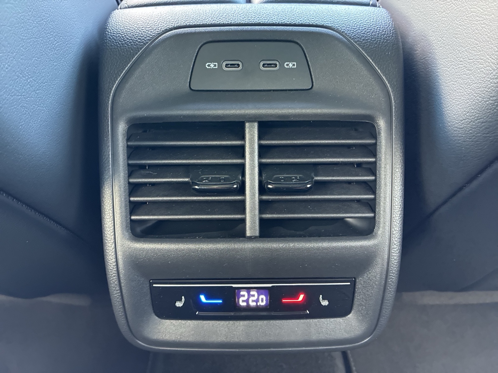 VW Passat Variant 2.0 TDI evo R-Line 4 Motion DSG-image-16