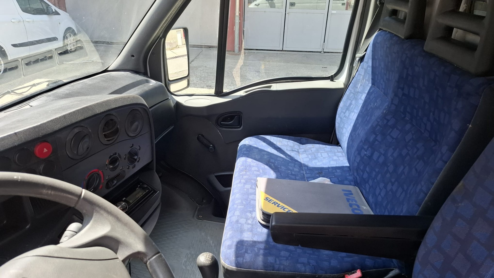 IVECO 29L10VL Agile ALJA42D2B1-image-12
