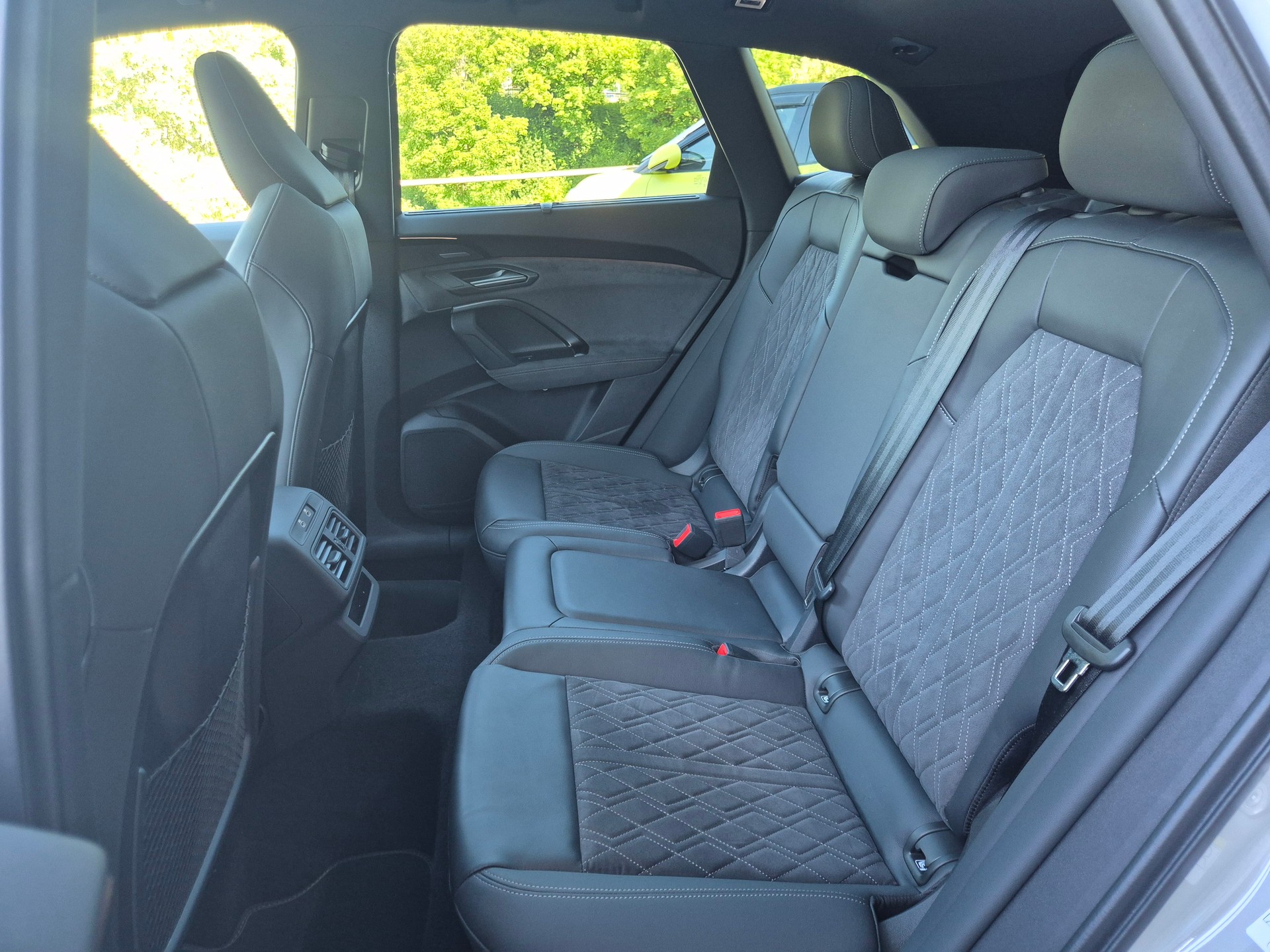 AUDI SQ5 TFSI quattro S-tronic-image-18