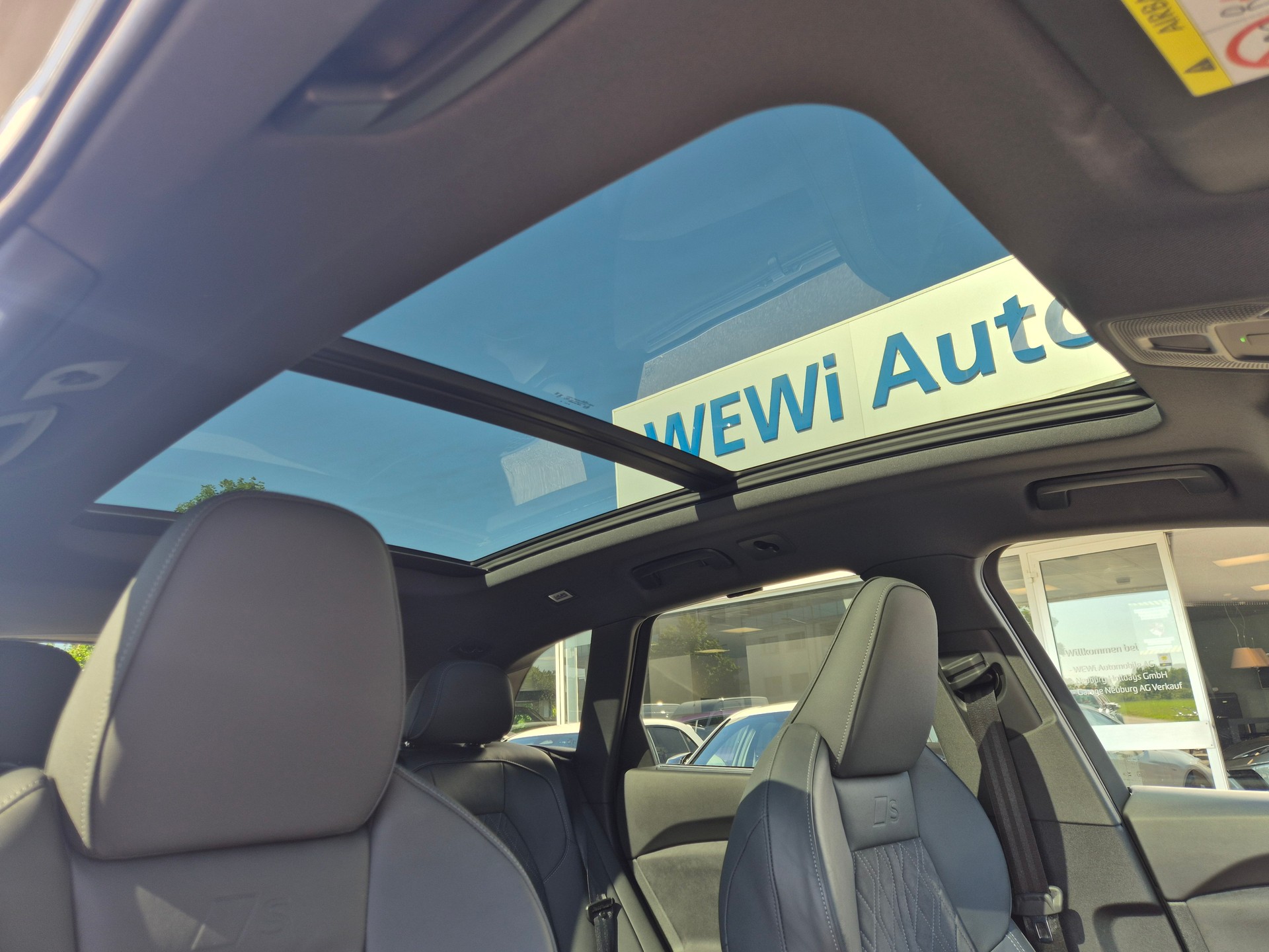 AUDI SQ5 TFSI quattro S-tronic-image-10