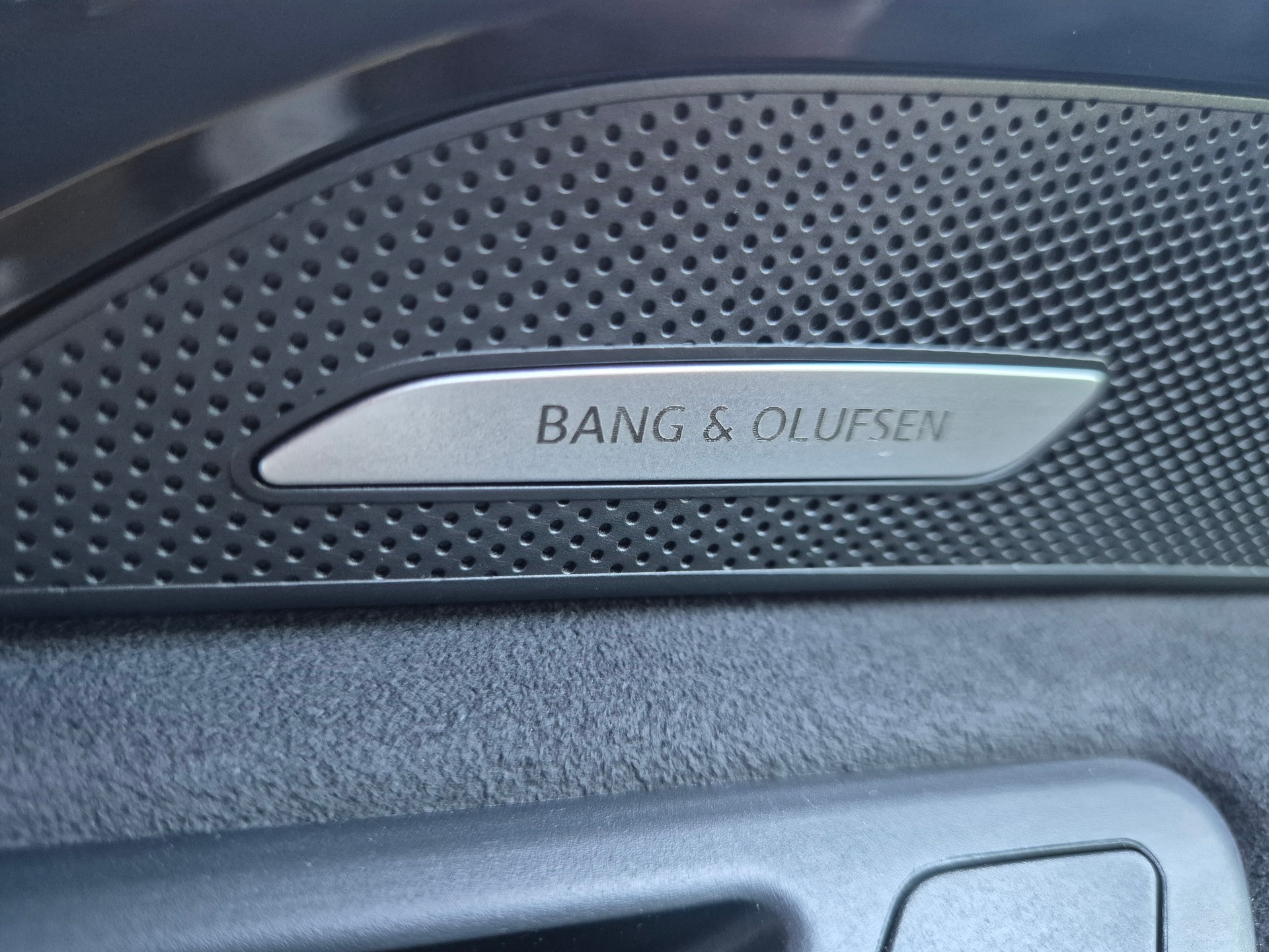 AUDI SQ5 TFSI quattro S-tronic-image-17
