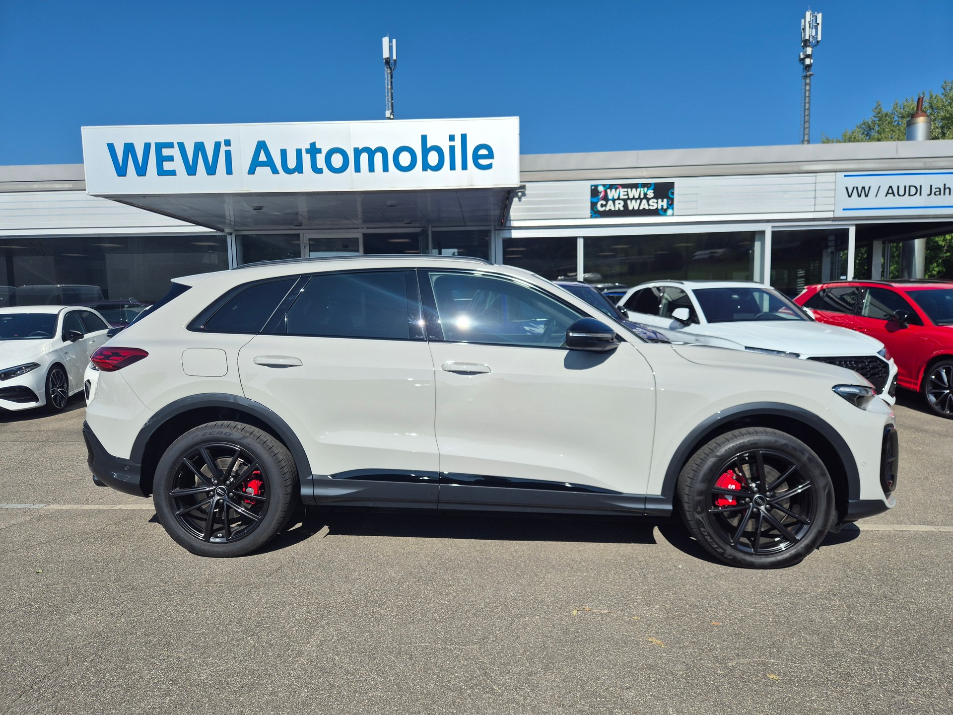 AUDI SQ5 TFSI quattro S-tronic-showroom-element-3