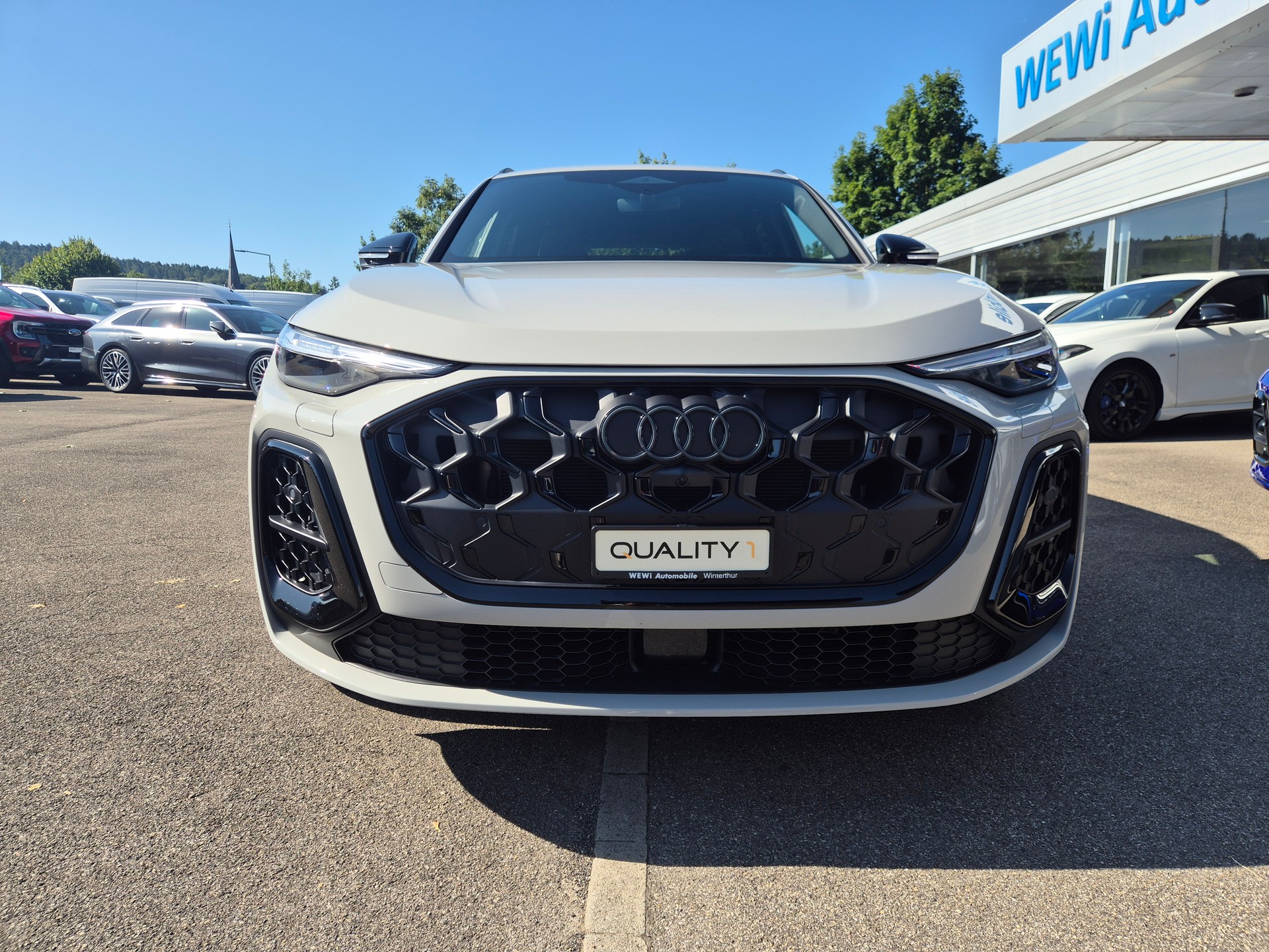 AUDI SQ5 TFSI quattro S-tronic-showroom-element-2