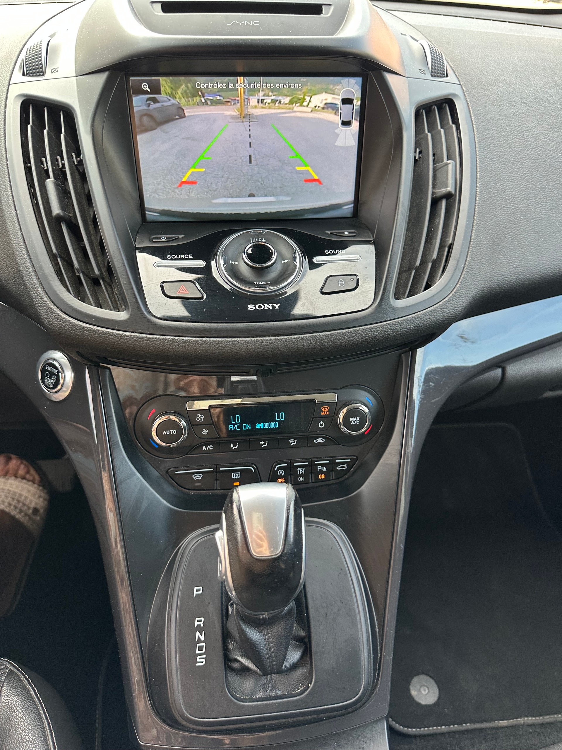 FORD Kuga 2.0 TDCi Titanium 4WD PowerShift-image-13