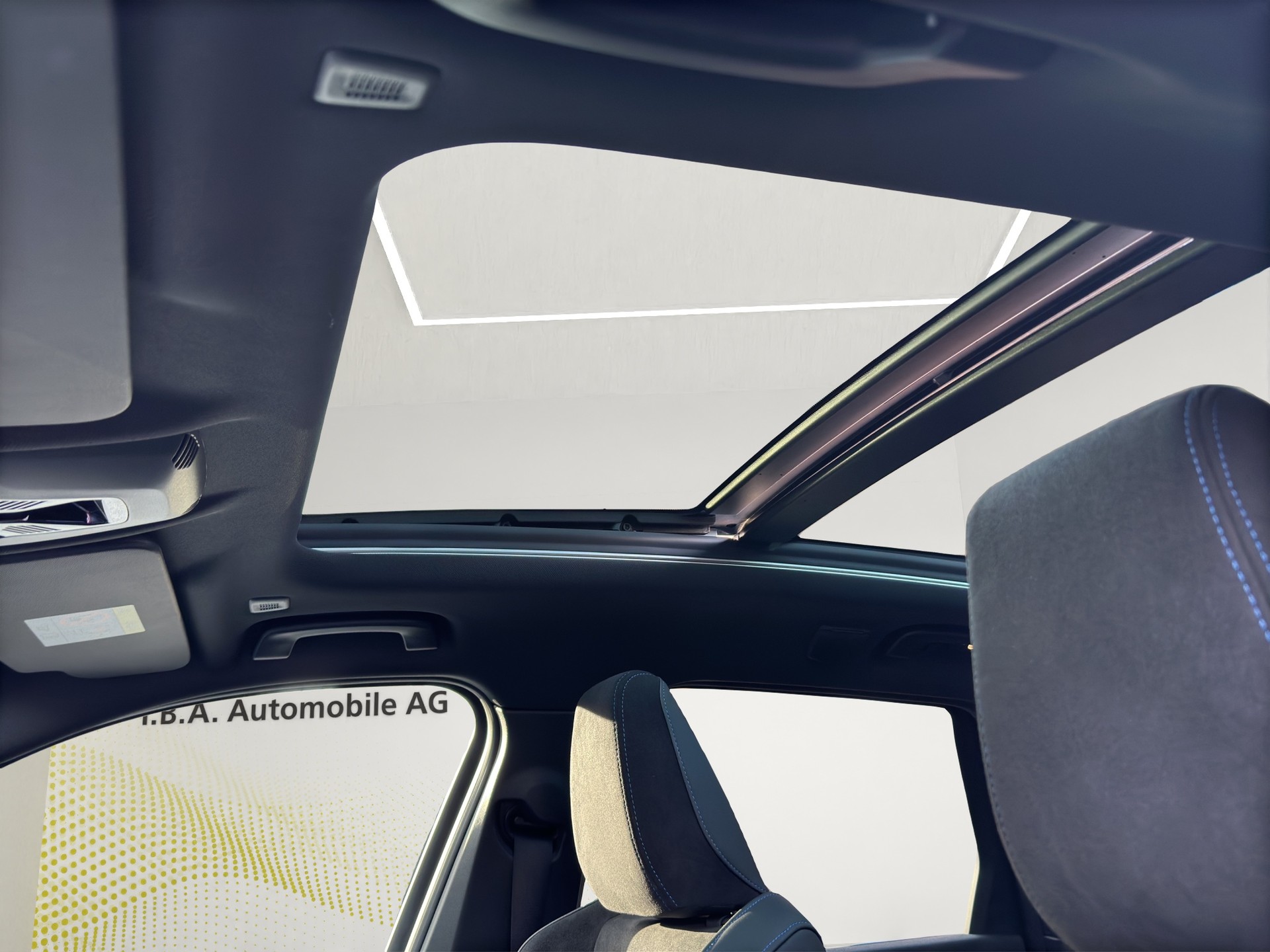 BMW X1 xDrive 25e M Sport 4x4-image-14