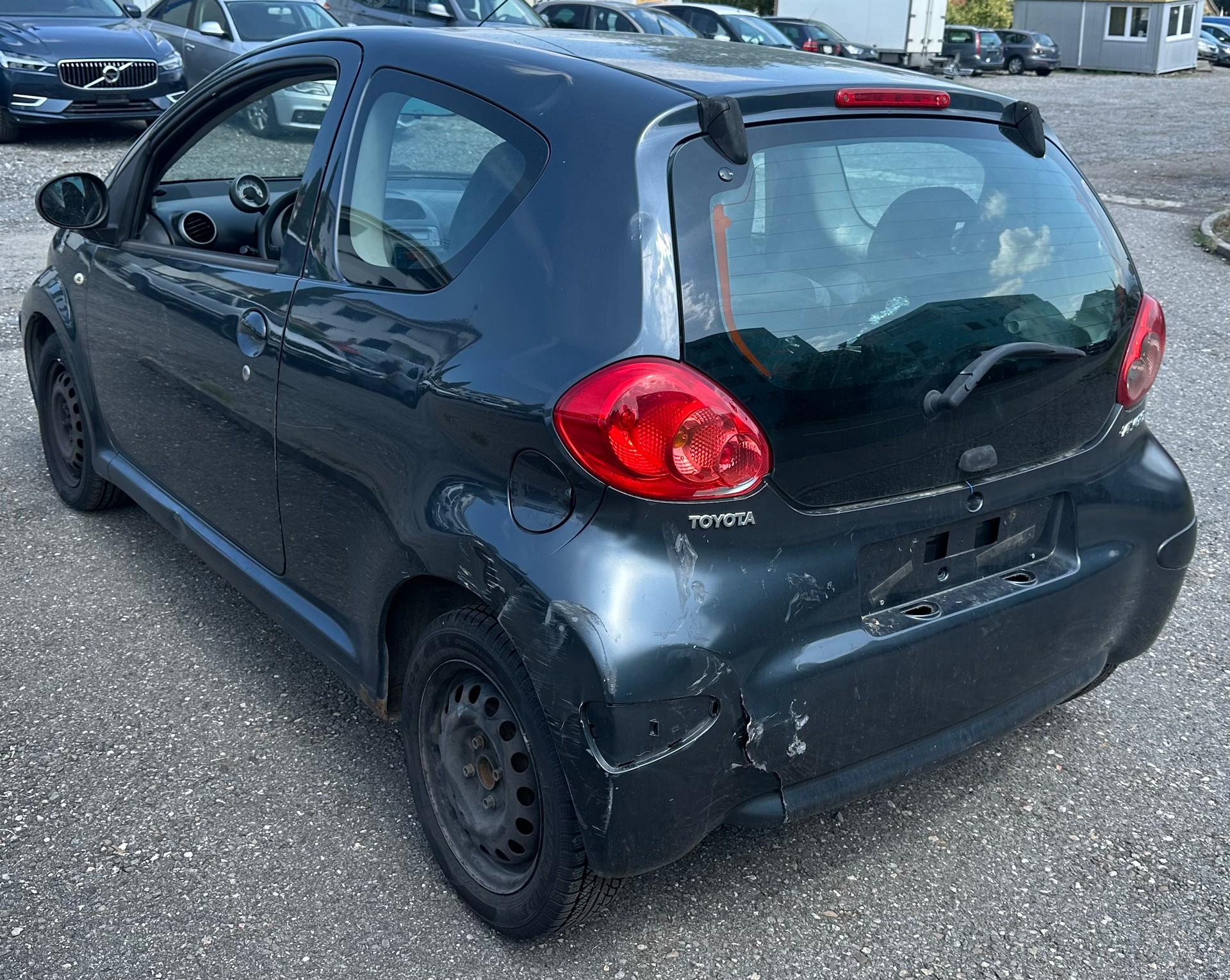 TOYOTA Aygo 1.0 Linea Terra-image-4