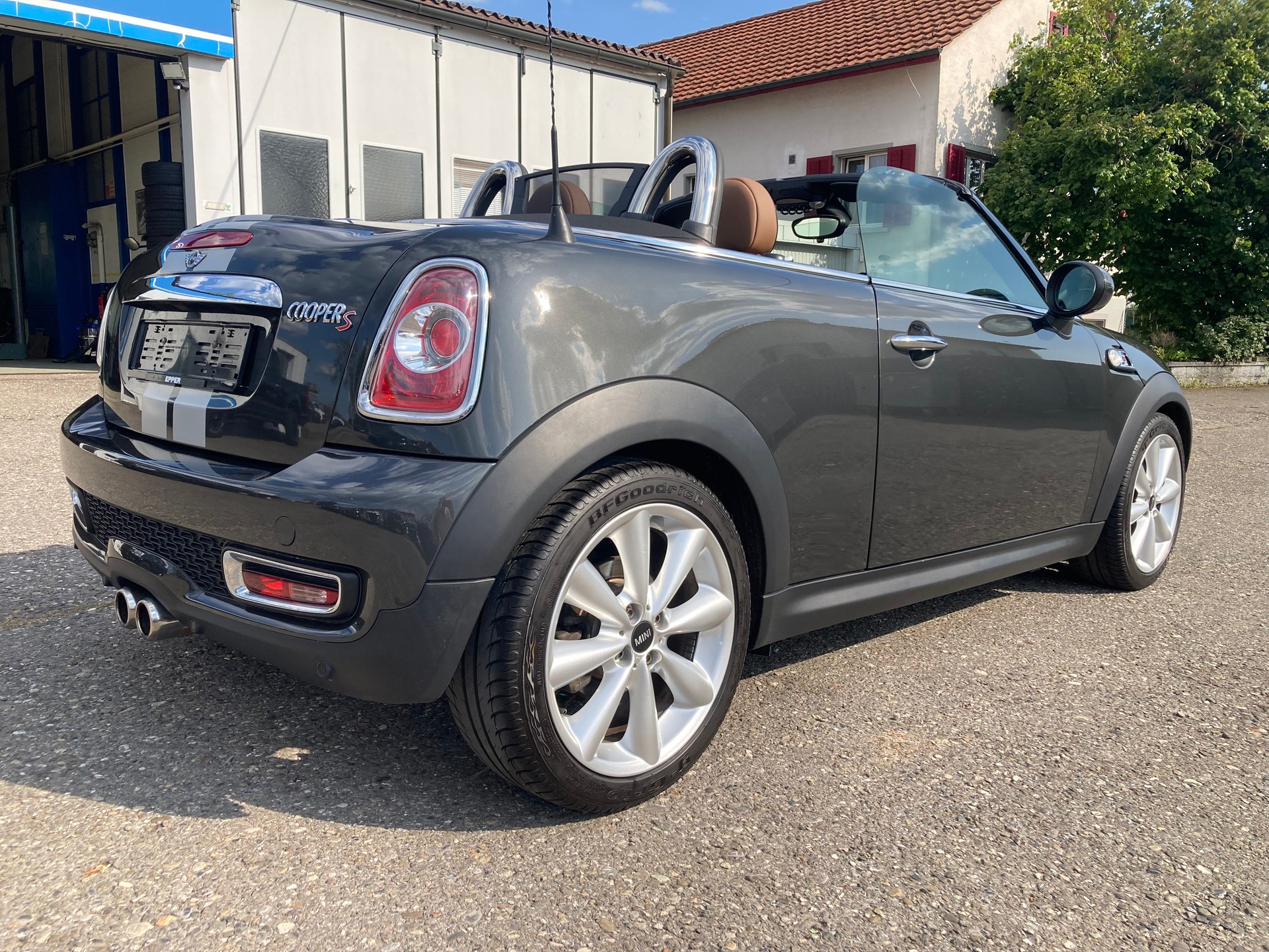 MINI Cooper S Roadster-image-4