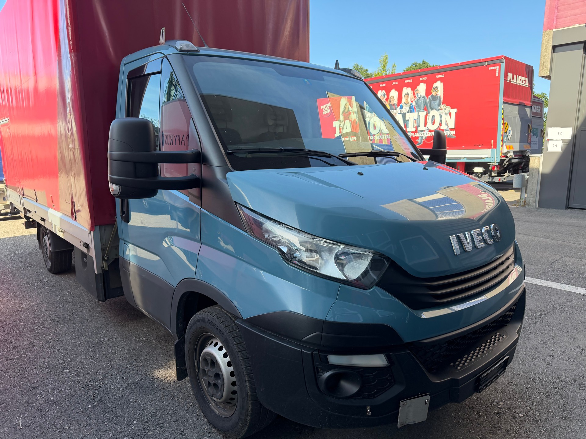 IVECO 35 S 18-image-1
