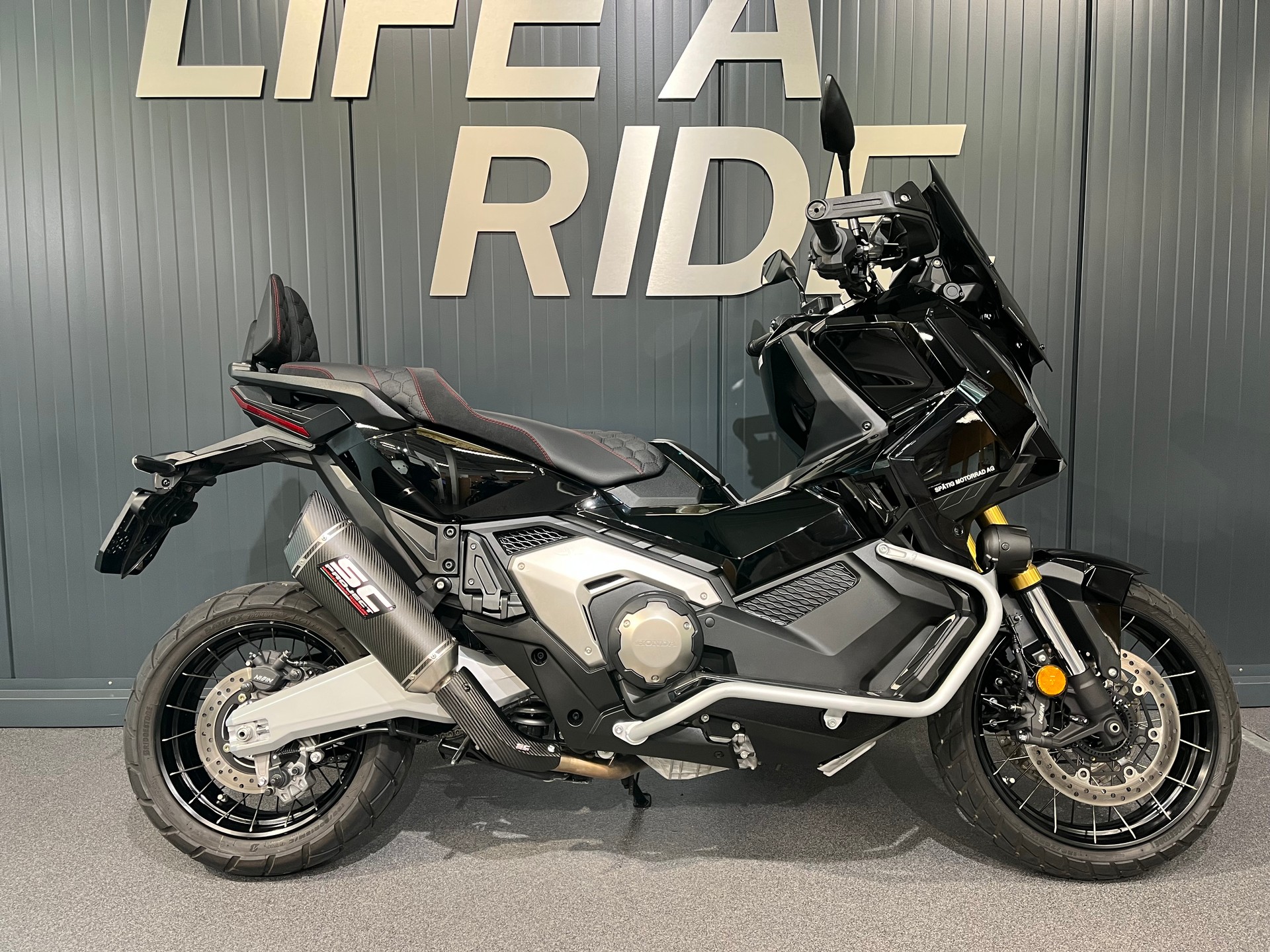 HONDA X-ADV