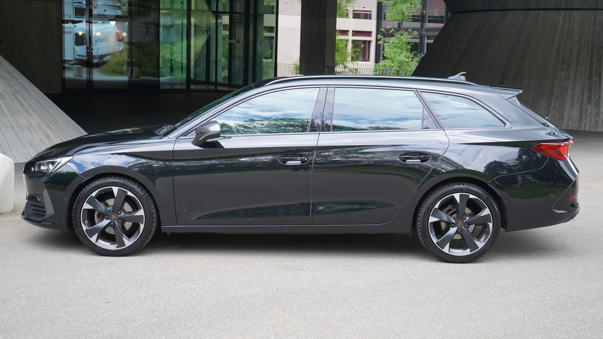 CUPRA 1.5 eTSI DSG-image-5