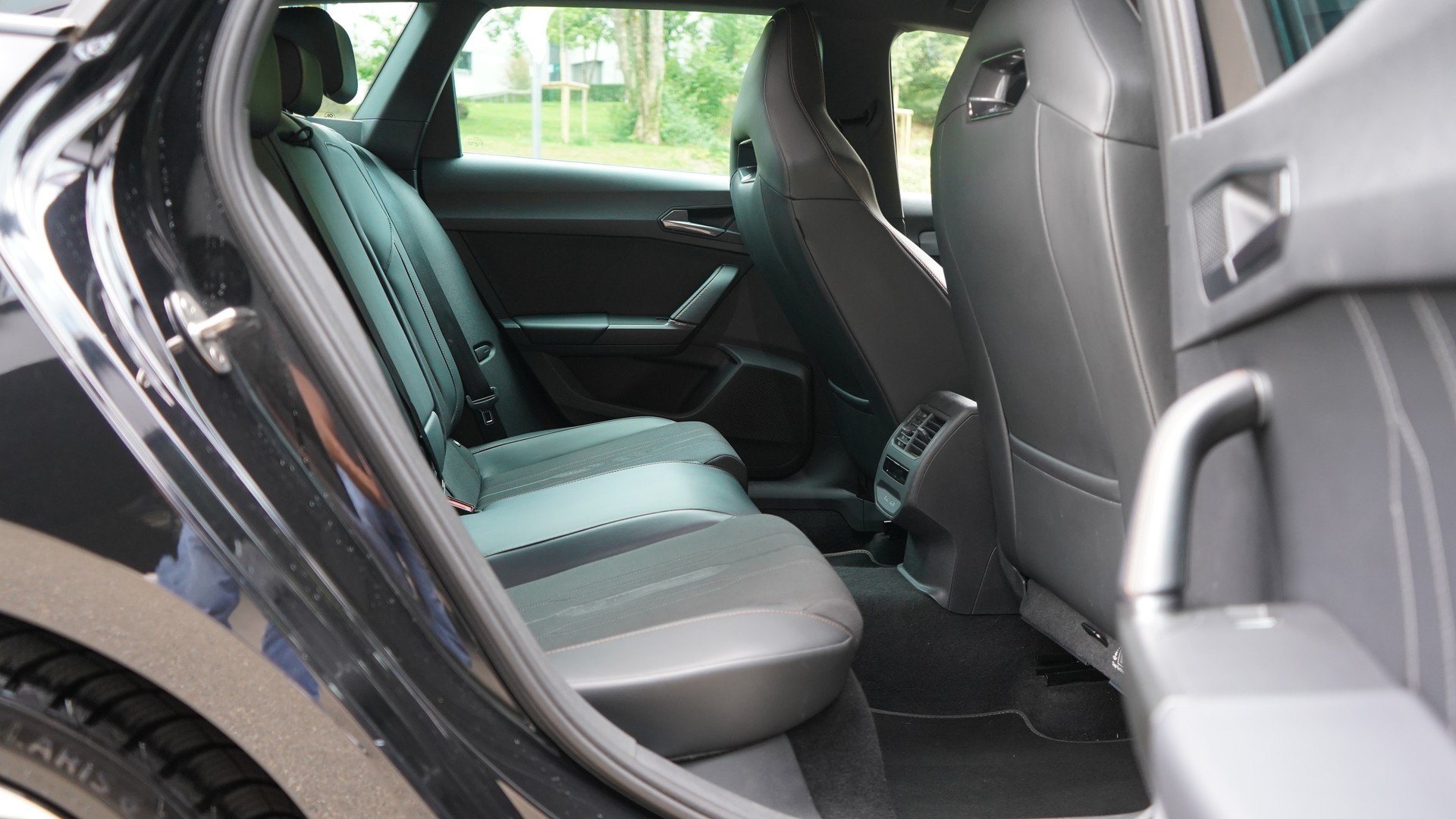 CUPRA 1.5 eTSI DSG-image-12