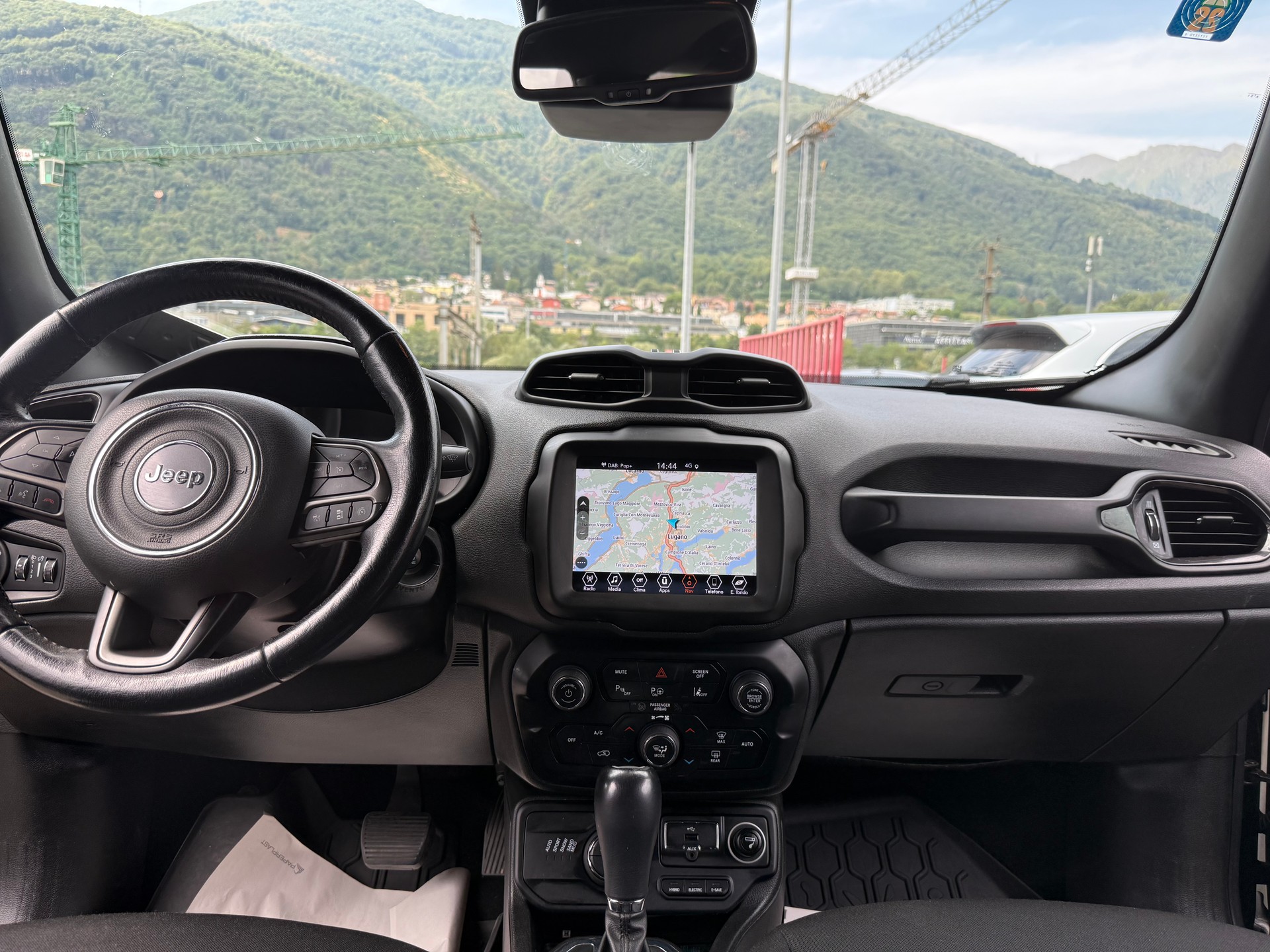 JEEP Renegade 1.3 T PHEV S AWD-image-4