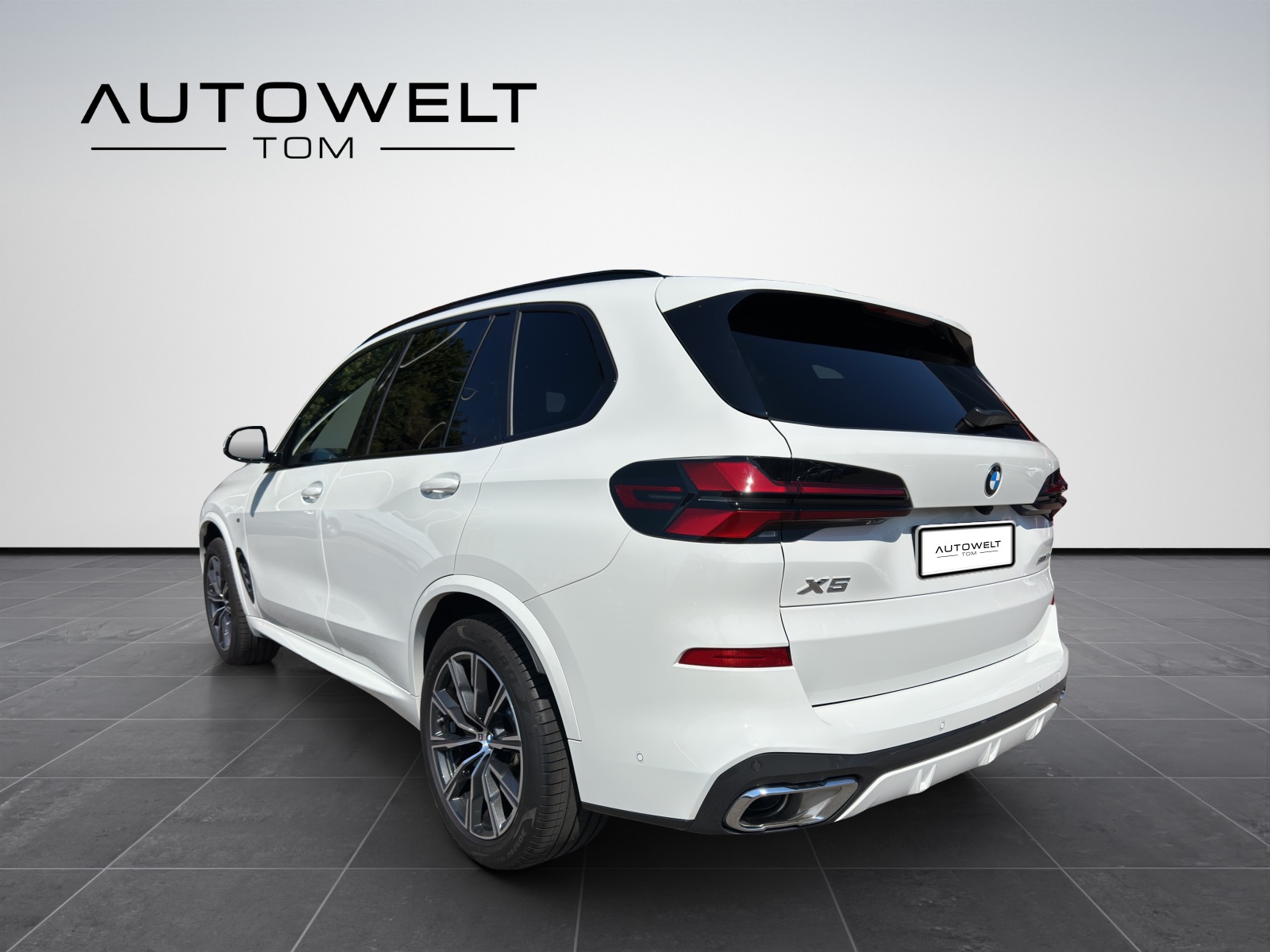 BMW X5 xDrive 48V 30d M Sport Steptronic *CH*gratis Service*-image-2