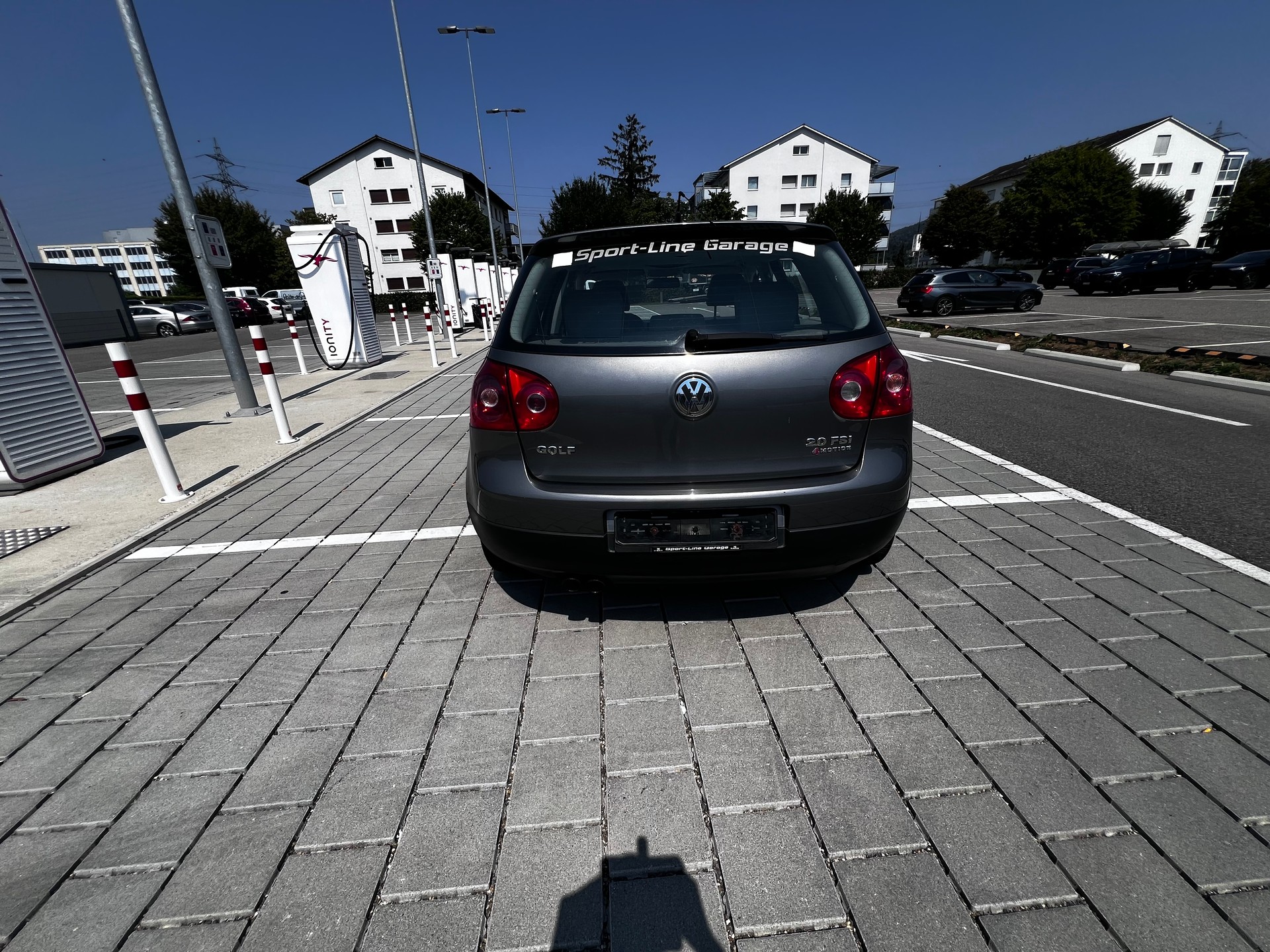 VW Golf 2.0 FSI Sportline 4Motion-image-3