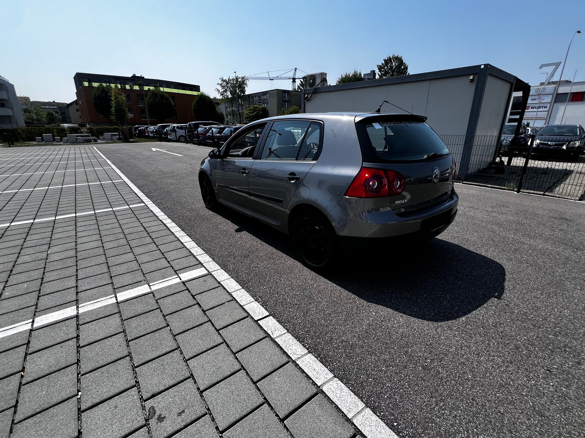 VW Golf 2.0 FSI Sportline 4Motion-image-4