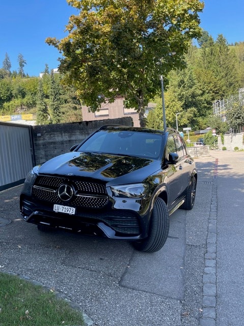 MERCEDES-BENZ GLE 400 d 4Matic 9G-Tronic-image-5