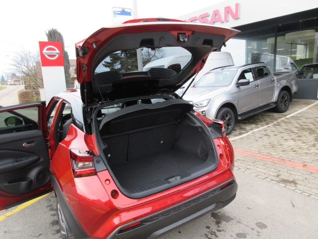 NISSAN Juke 1.6 Hybrid Tekna-image-8