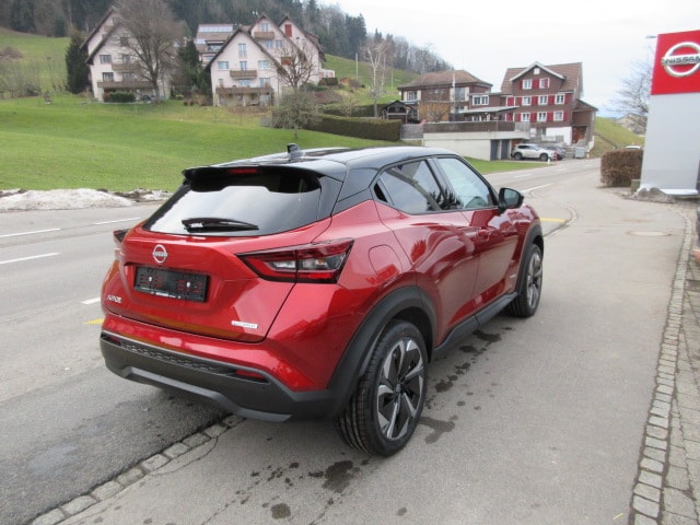 NISSAN Juke 1.6 Hybrid Tekna-image-2
