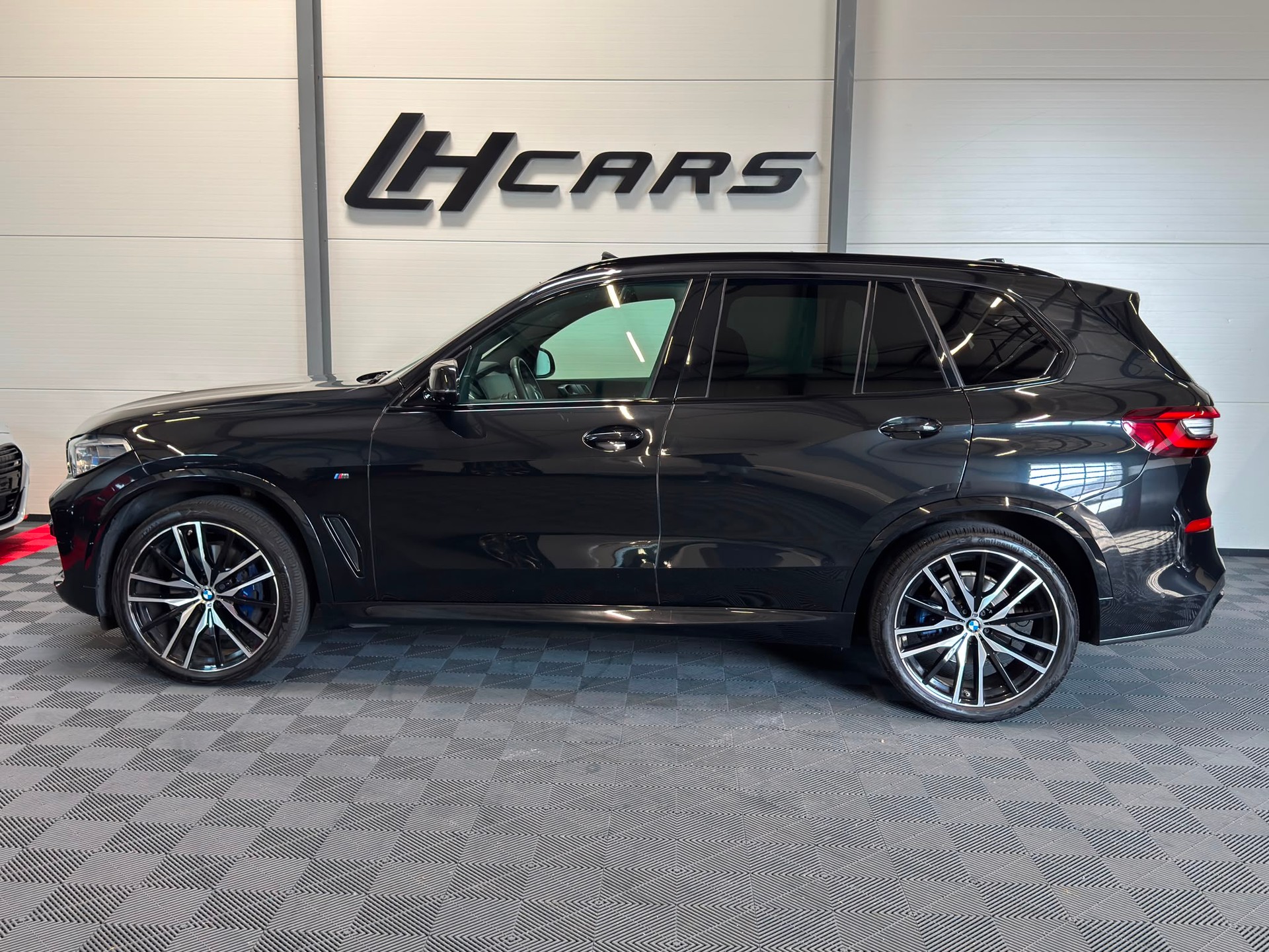 BMW X5 30d xDrive SAG M-Sport 7-Plätzer-image-1