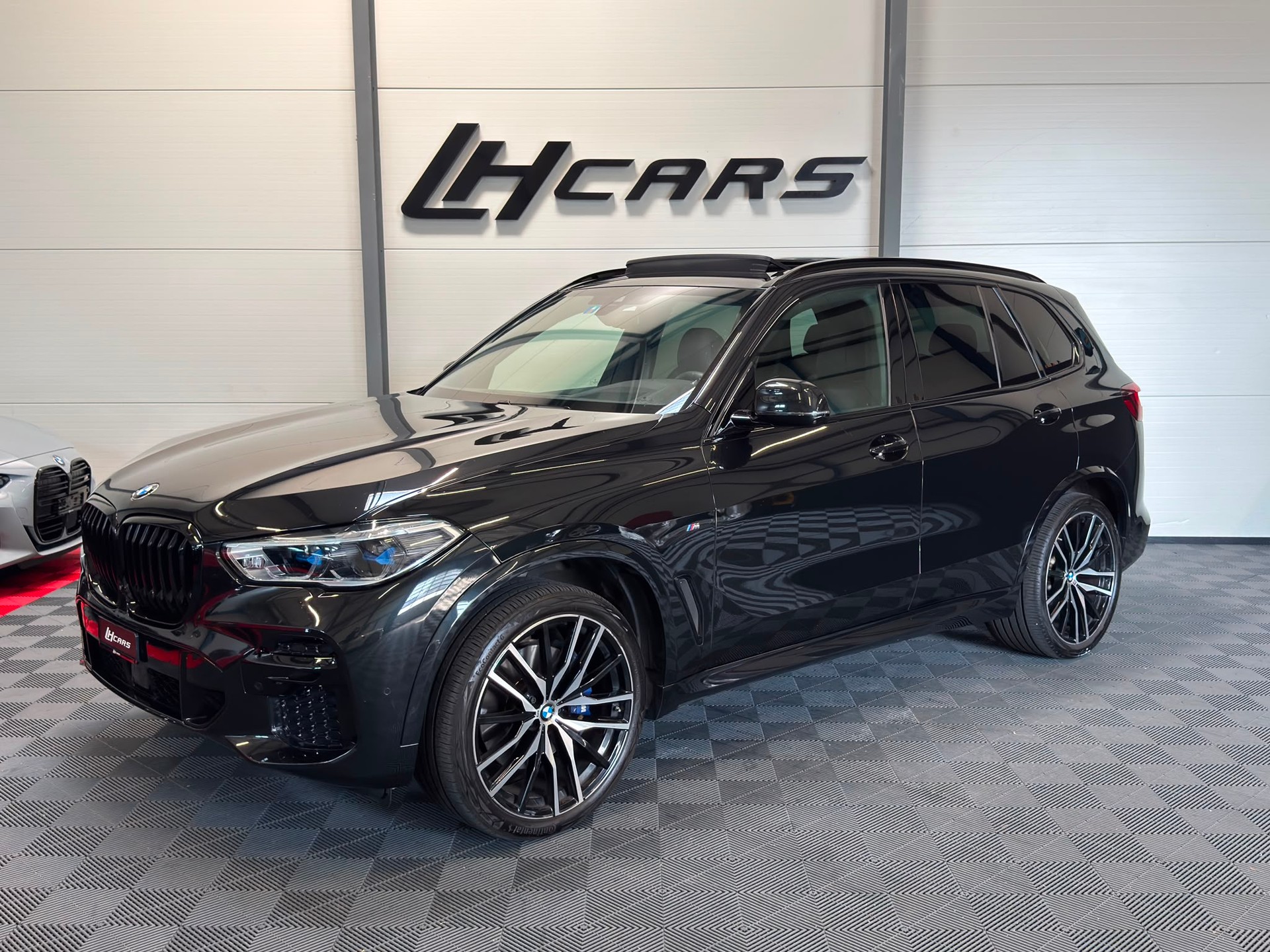 BMW X5 30d xDrive SAG M-Sport 7-Plätzer-image-0