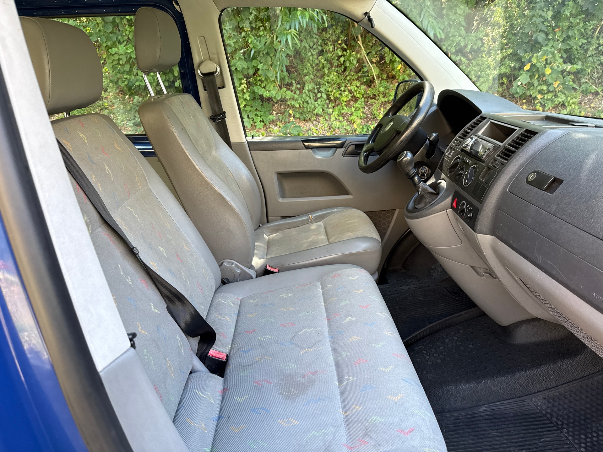 VW 2.5 TDI Multivan Lang 4x4 9 platz-image-12