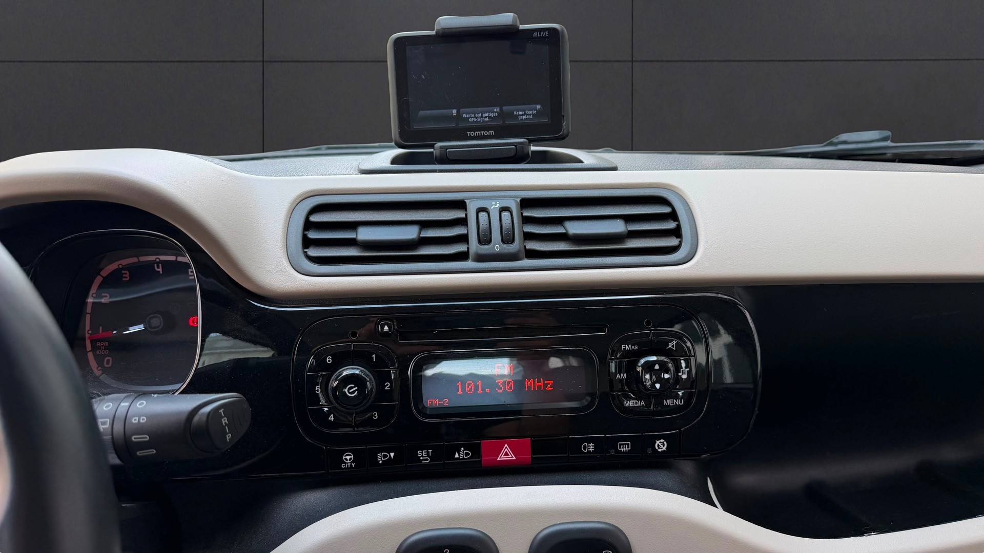 FIAT Panda 0.9 Twinair Turbo Climbing 4x4-image-13
