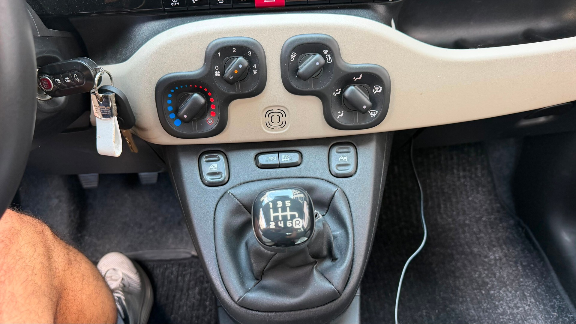 FIAT Panda 0.9 Twinair Turbo Climbing 4x4-image-12