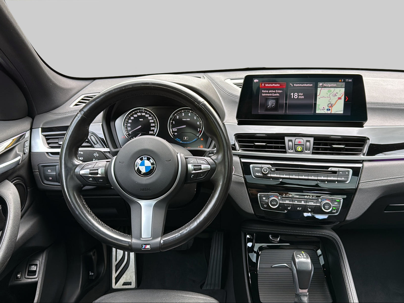 BMW X1 xDrive 25e M Sport Steptronic-image-6