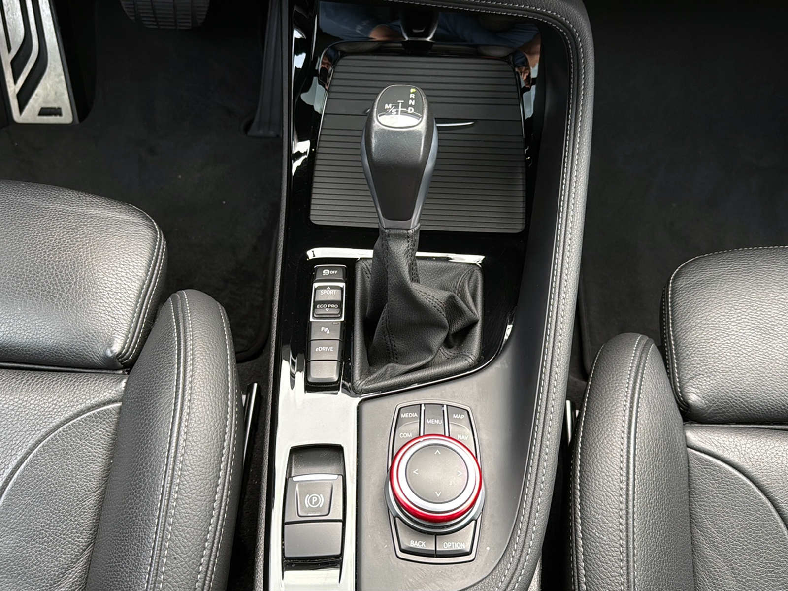BMW X1 xDrive 25e M Sport Steptronic-image-11