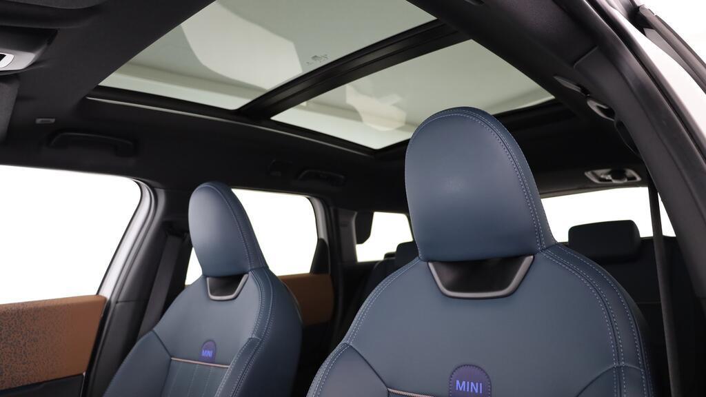 MINI Countryman SE ALL4-image-17