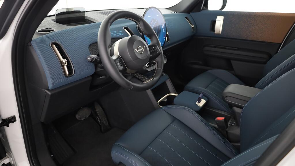 MINI Countryman SE ALL4-image-16