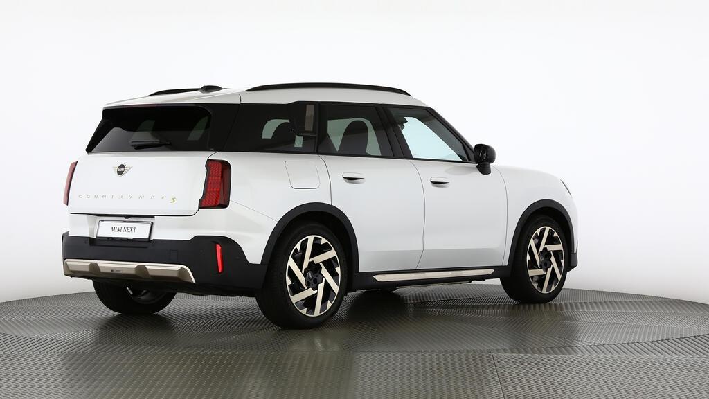 MINI Countryman SE ALL4-image-3
