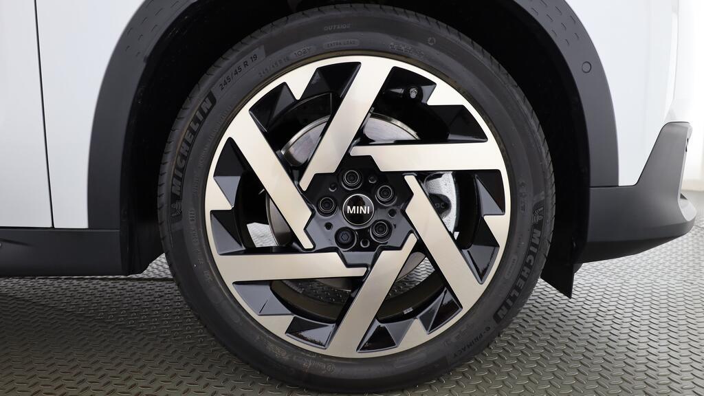 MINI Countryman SE ALL4-image-7