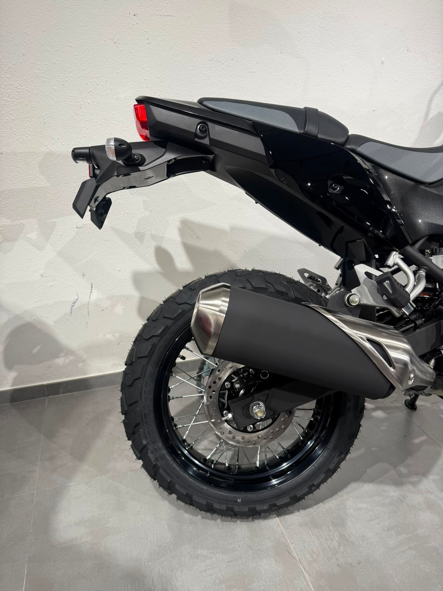KAWASAKI KLE 500-showroom-element-3
