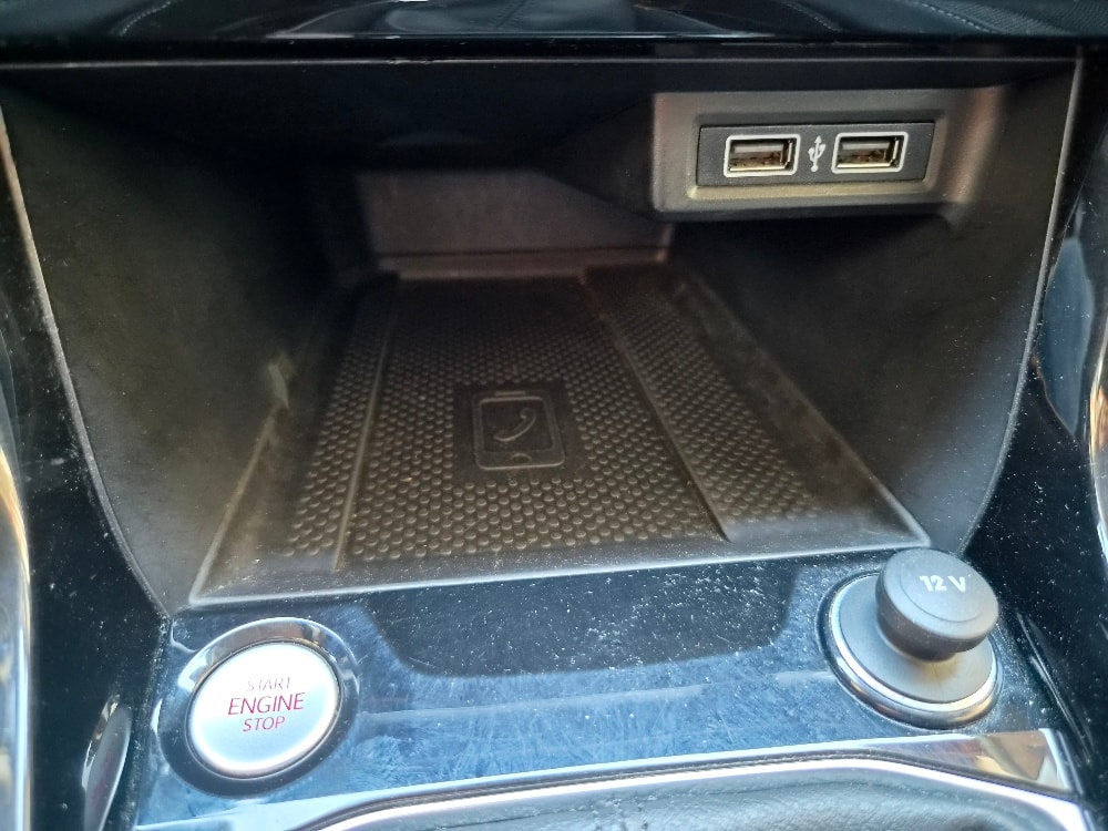 VW T-Cross 1.0 TSI Life-image-10