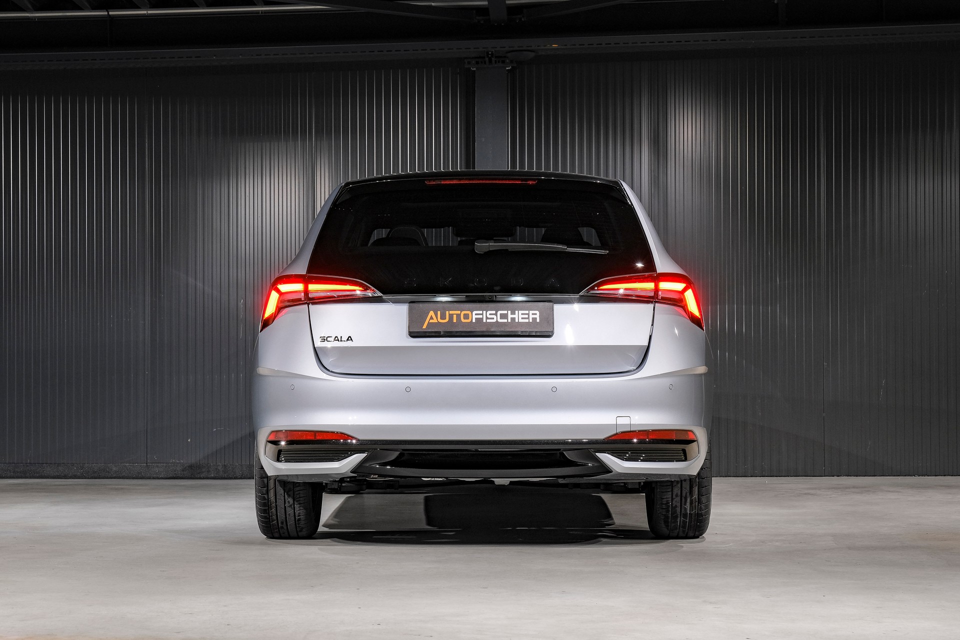 SKODA Scala 1.5 TSI Monte Carlo DSG-image-5