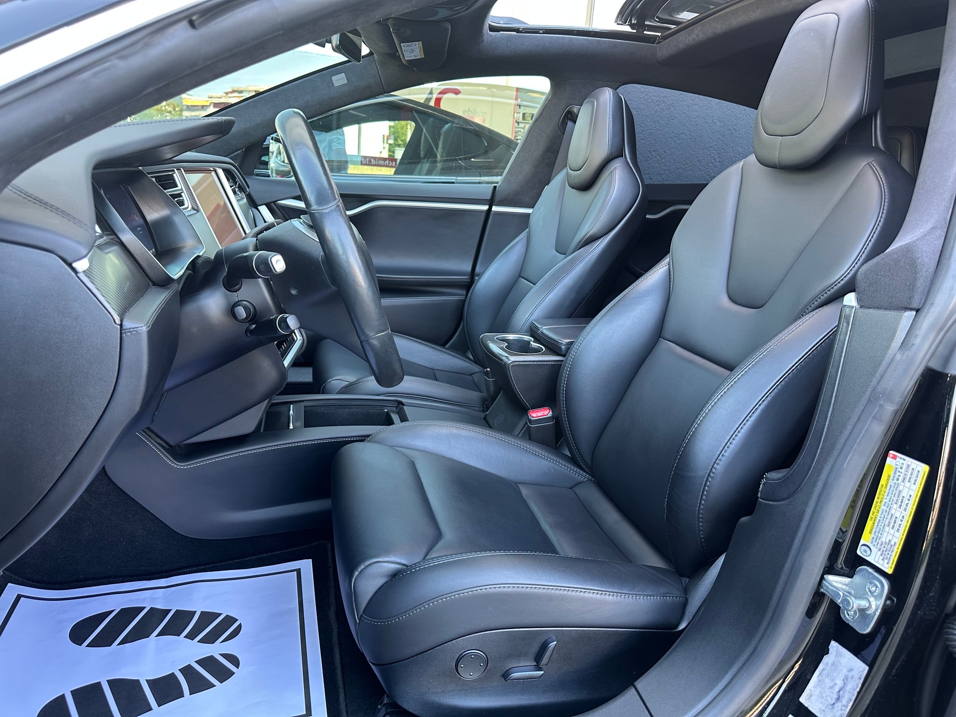 TESLA Model S 100 D-image-7