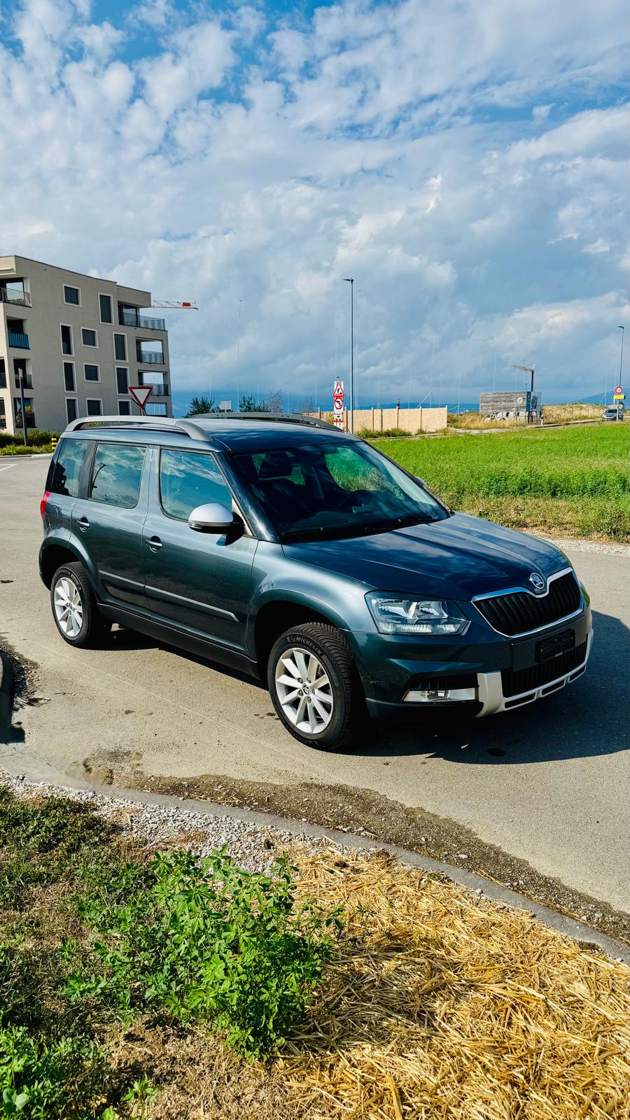 SKODA Yeti 1.8 TSI Active Outdoor 4x4 DSG-image-0