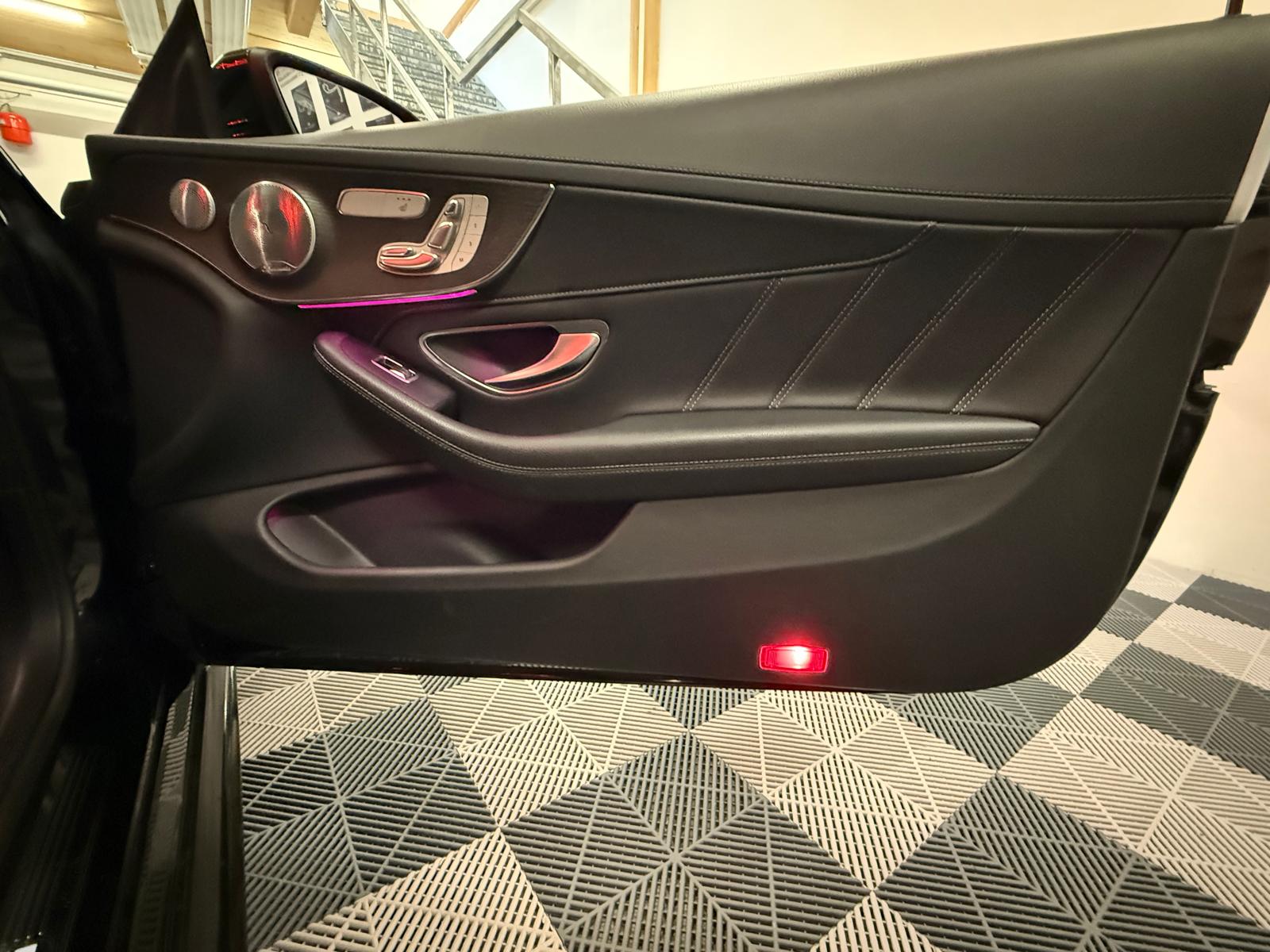 MERCEDES-BENZ C 63 S AMG 9G-tronic-image-25