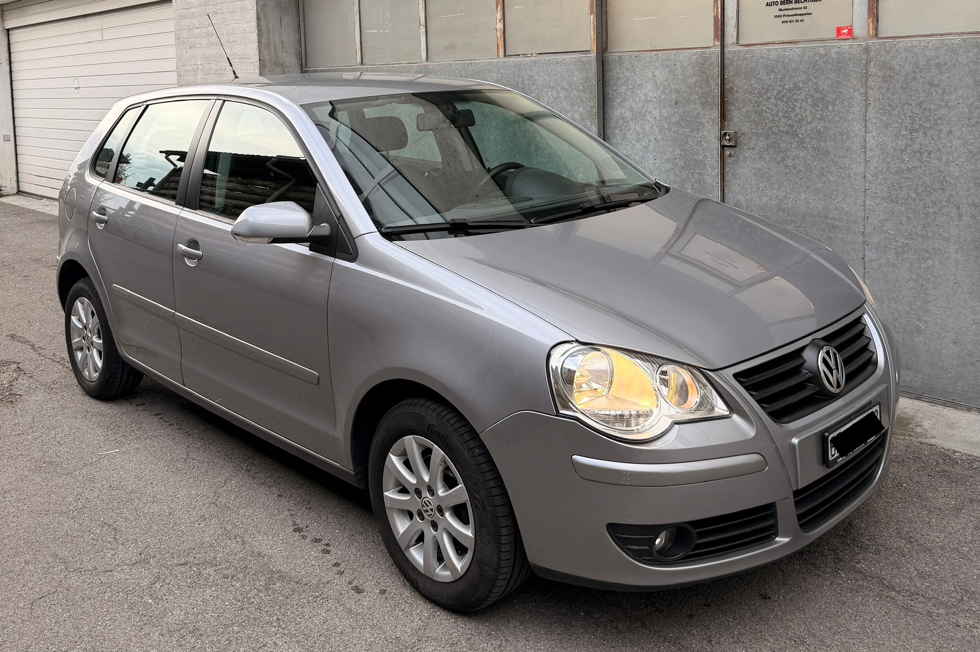 VW Polo 1.4 16V Young&Fresh-image-1