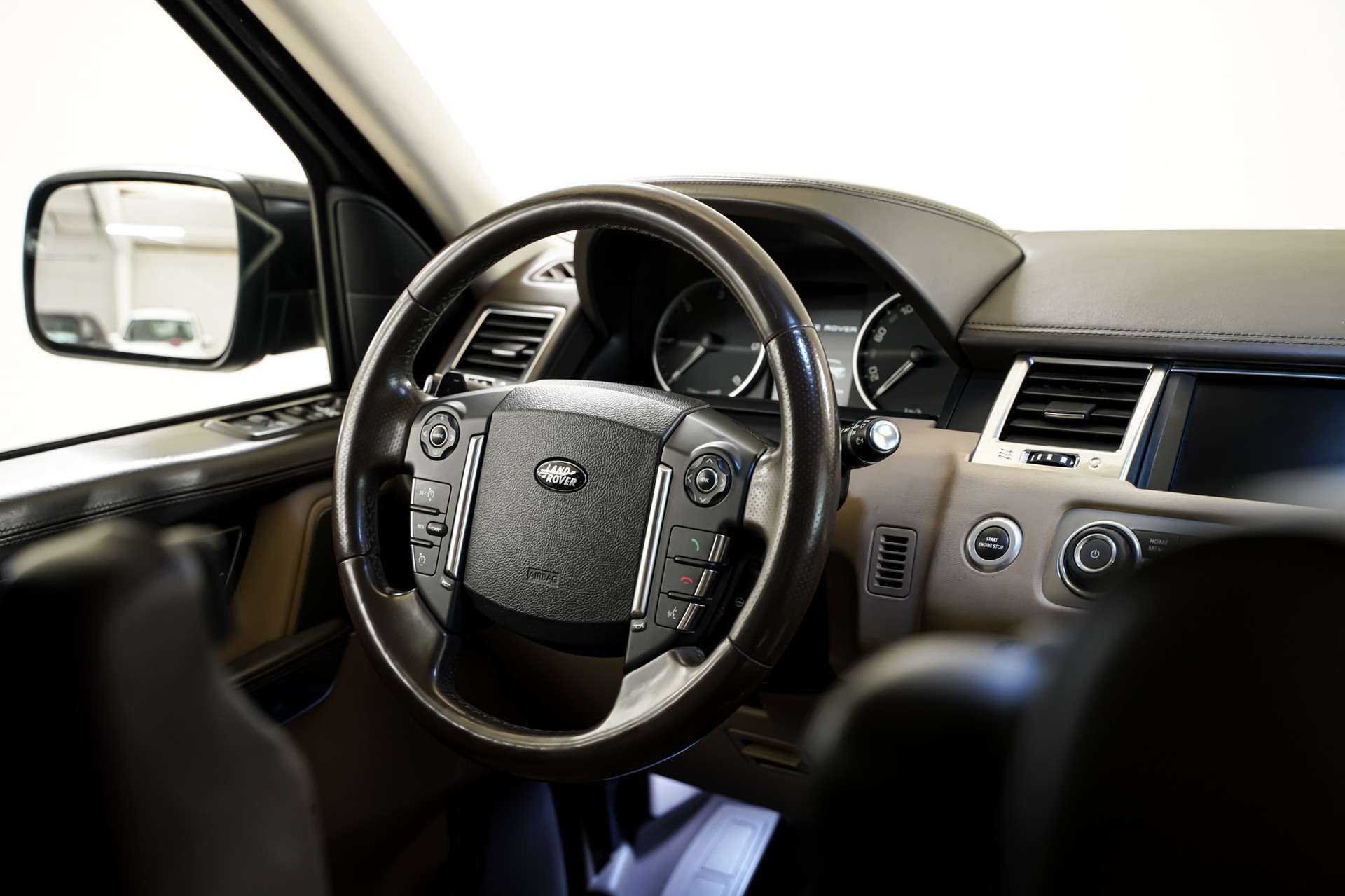 LAND ROVER Range Rover Sport 3.0 TDV6 Autobiography Automatic-image-16