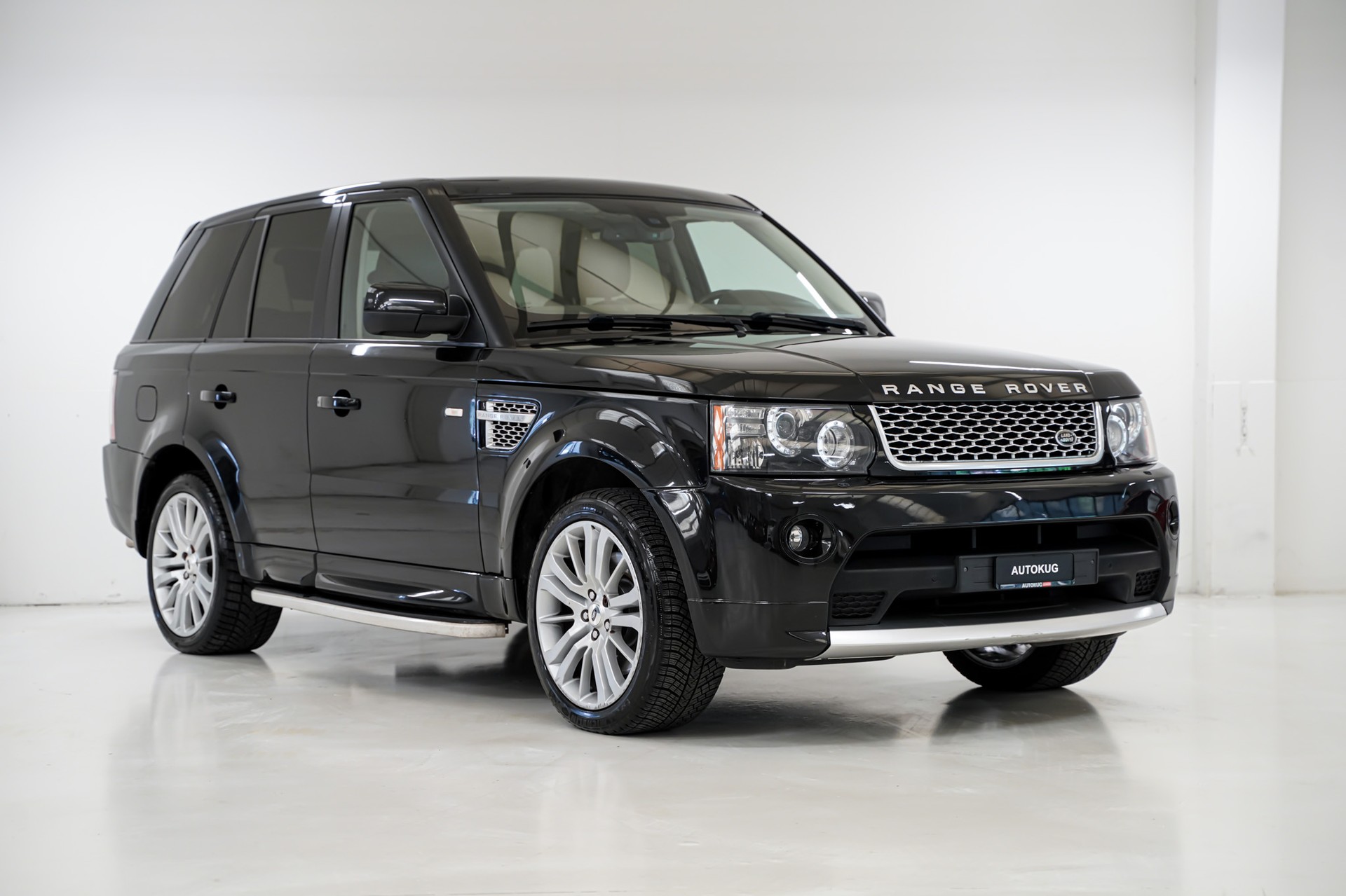 LAND ROVER Range Rover Sport 3.0 TDV6 Autobiography Automatic-image-2