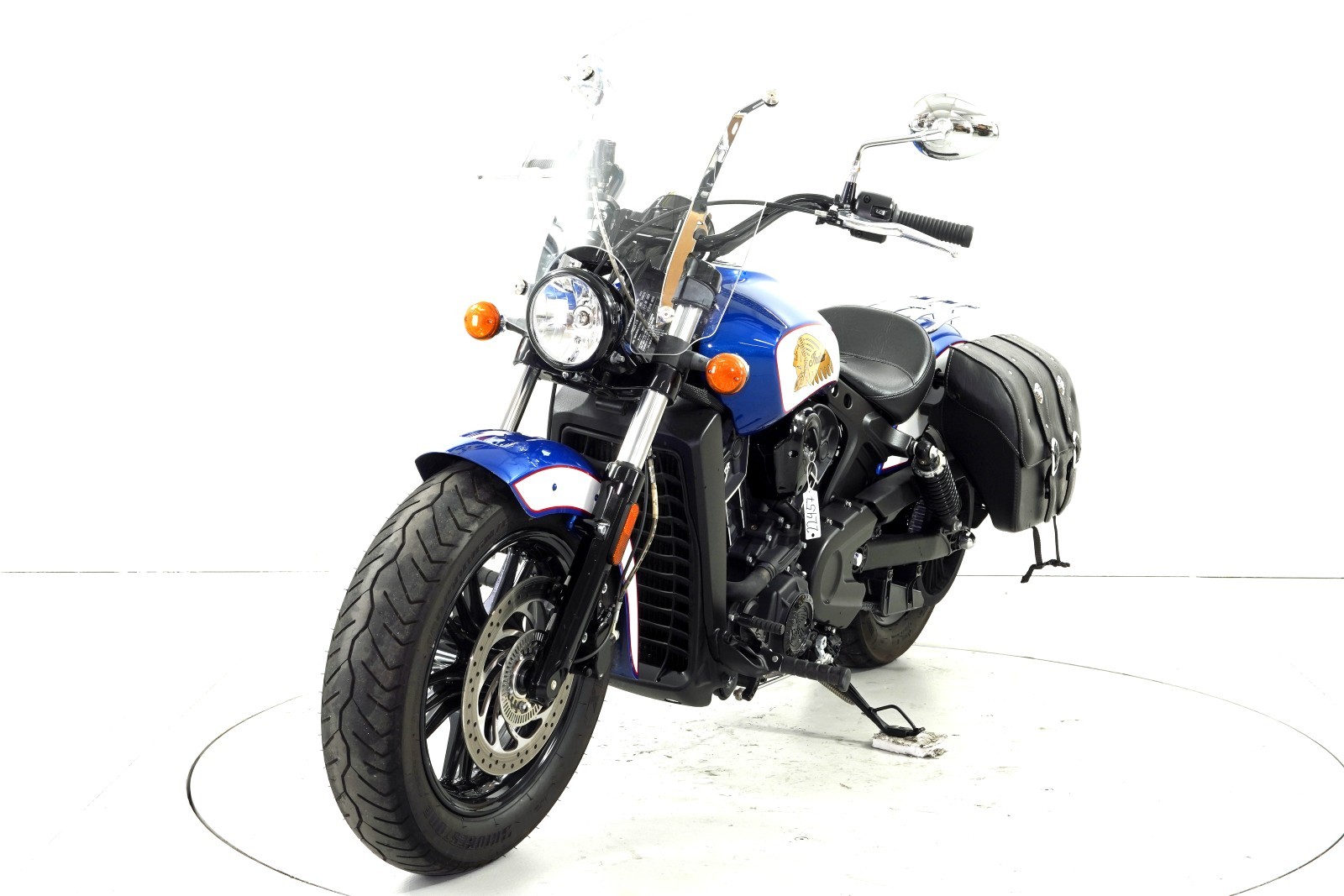 INDIAN Scout Sixty ABS-showroom-element-2