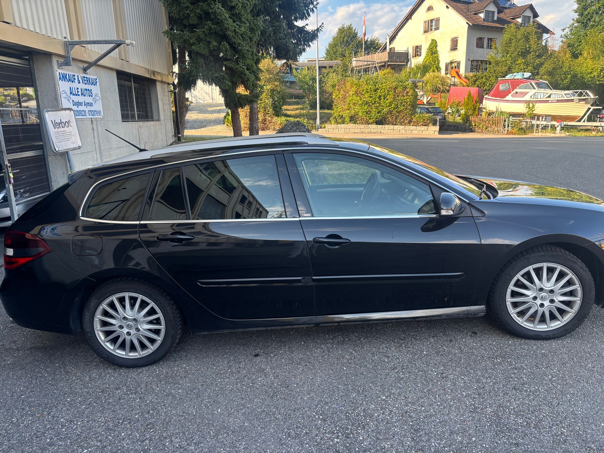 RENAULT Laguna Grandtour 2.0 dCi GT-image-6