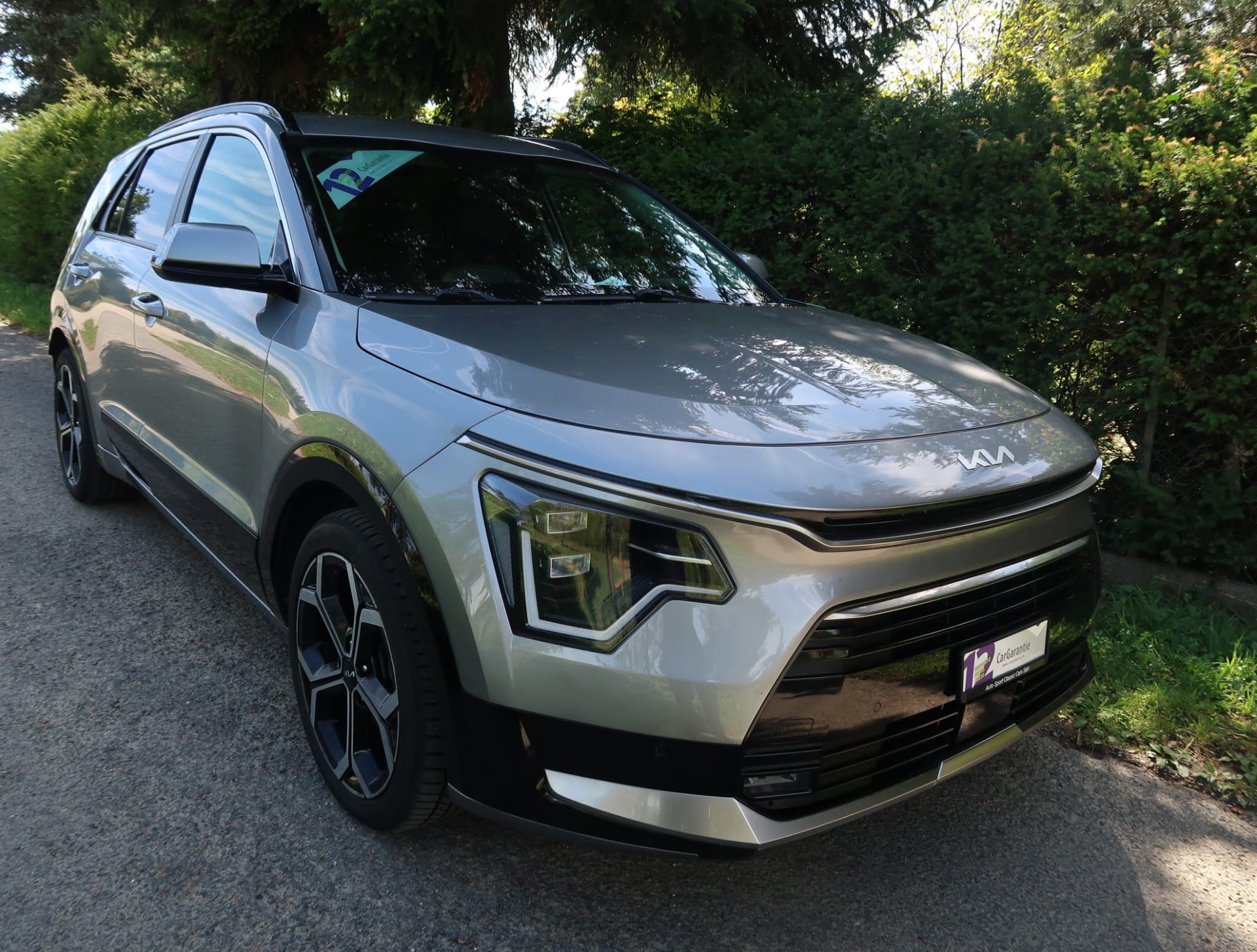 KIA Niro 1.6GDi Hybrid Style DCT-image-2