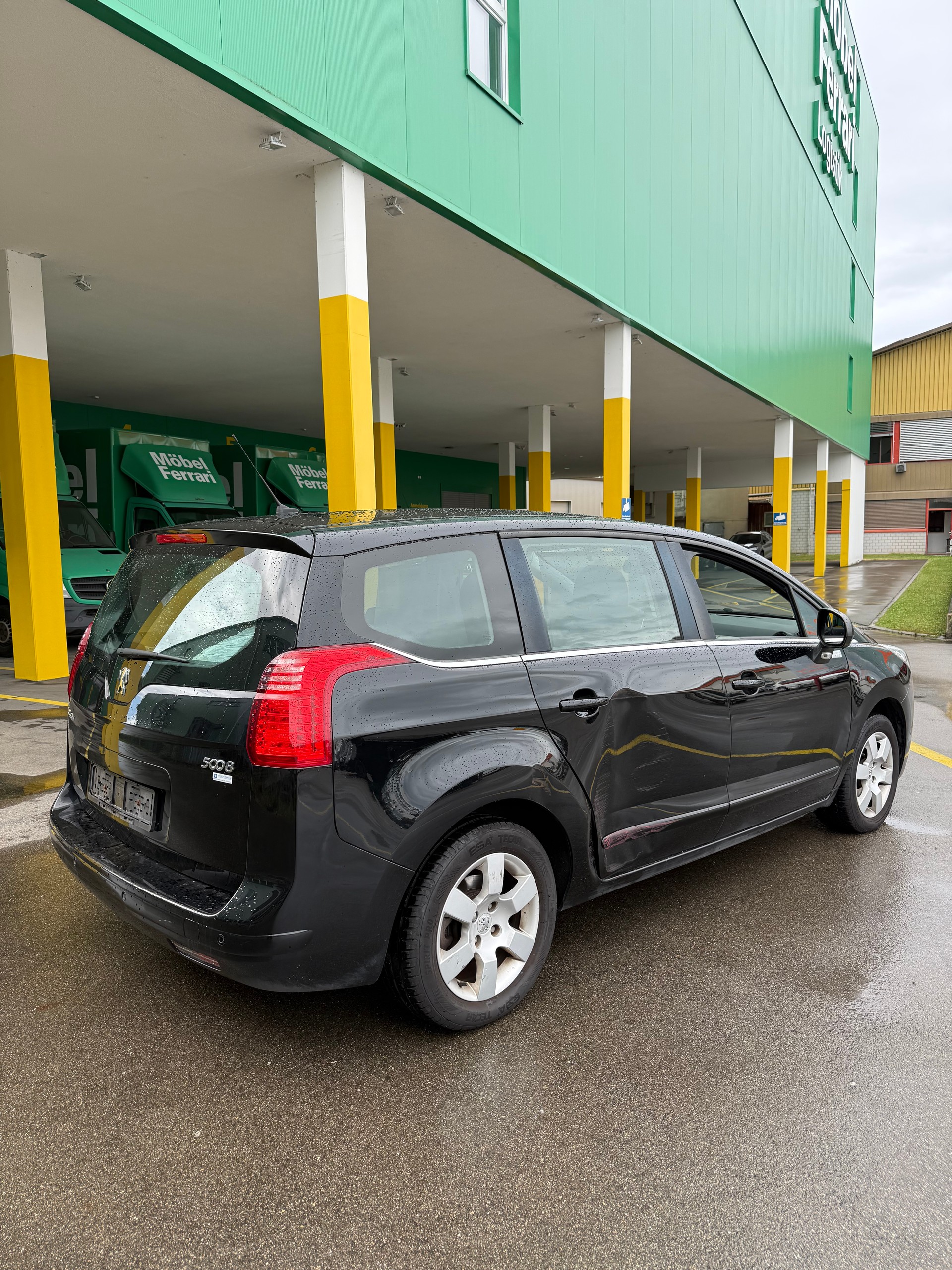 PEUGEOT 5008 1.6 16V T Sport Pack-image-6