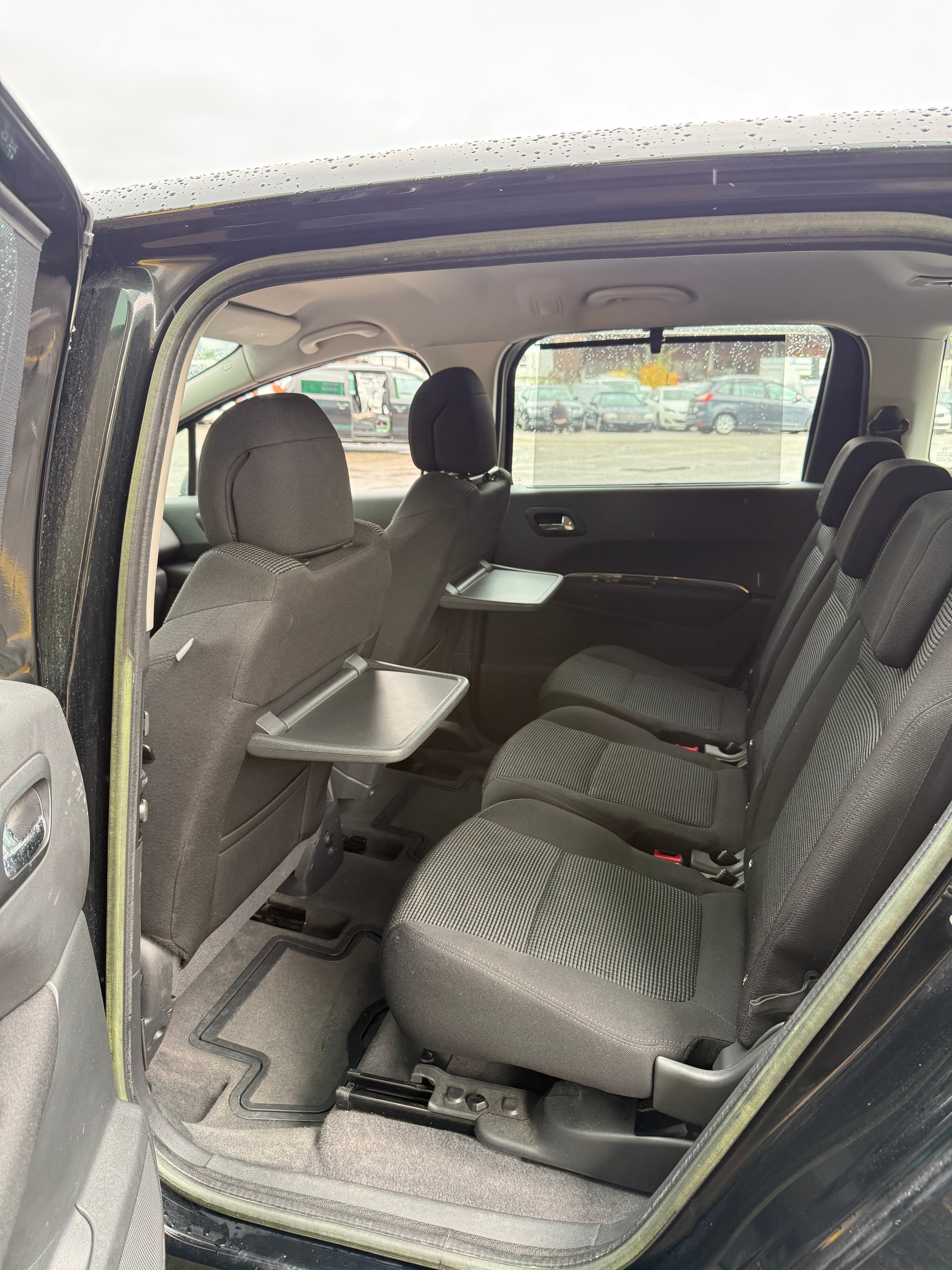 PEUGEOT 5008 1.6 16V T Sport Pack-image-12