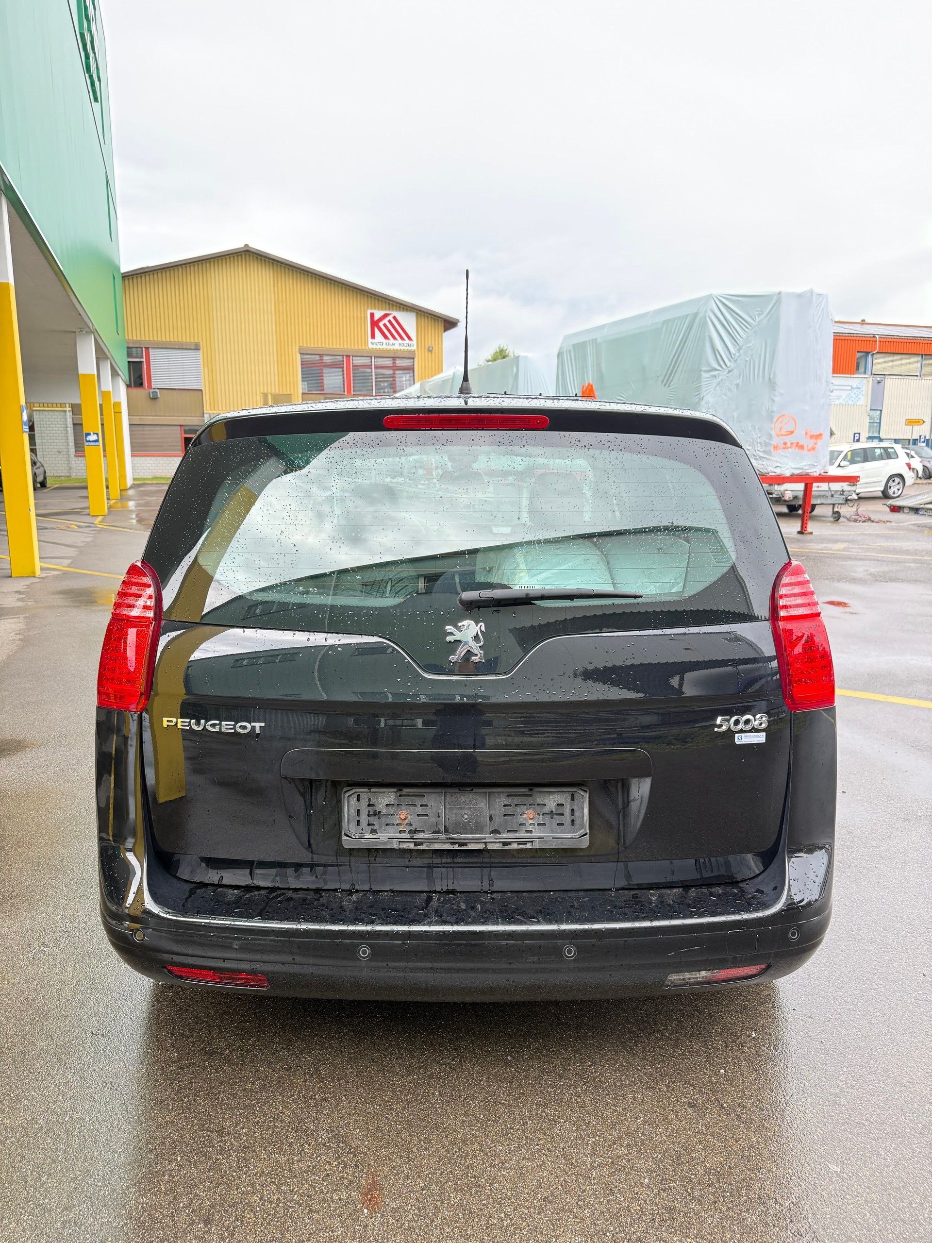 PEUGEOT 5008 1.6 16V T Sport Pack-image-5